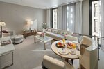 Deluxe Accessible Suite King в Mandarin Oriental, Doha