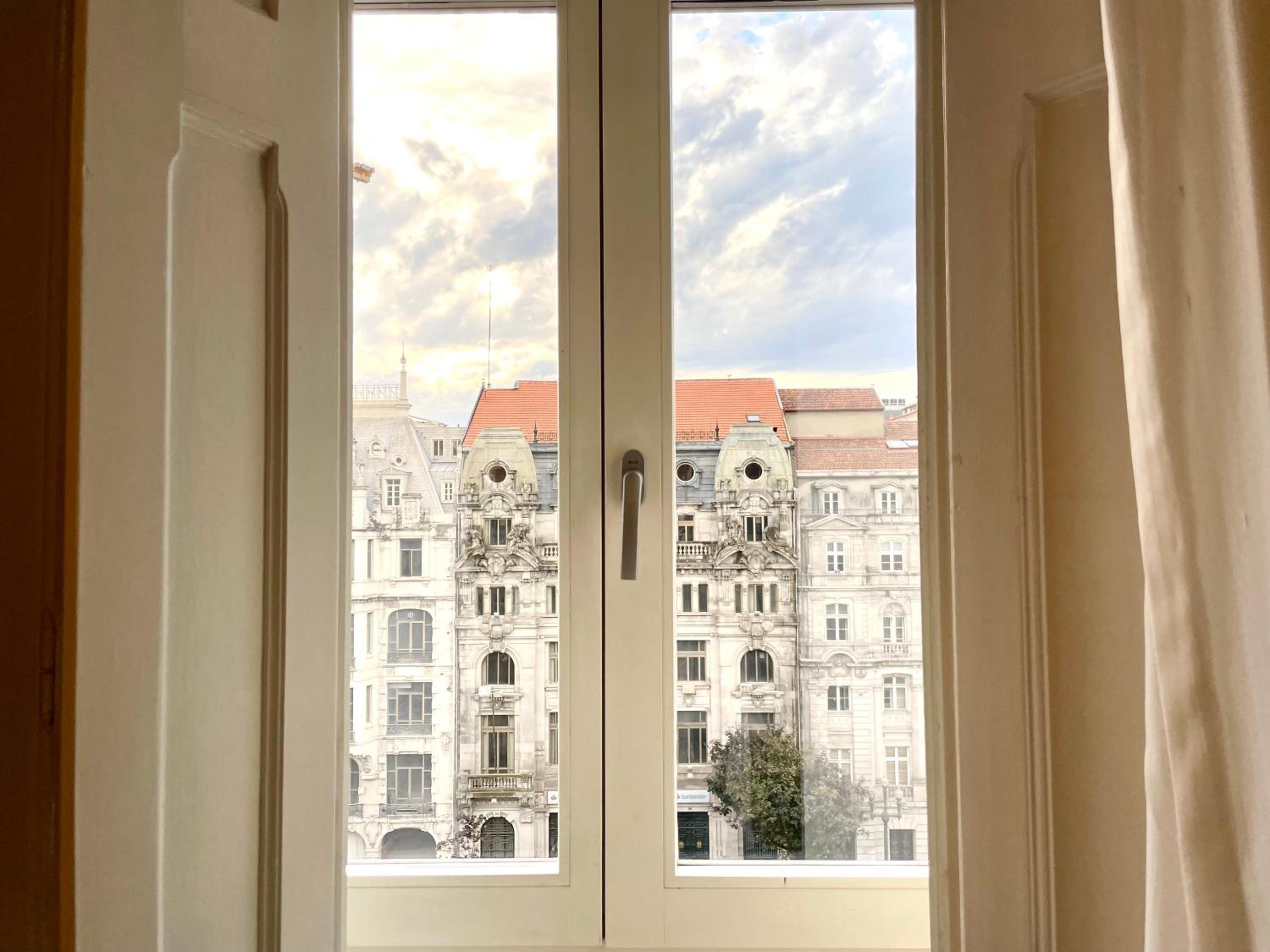 Standard Double Room with City View