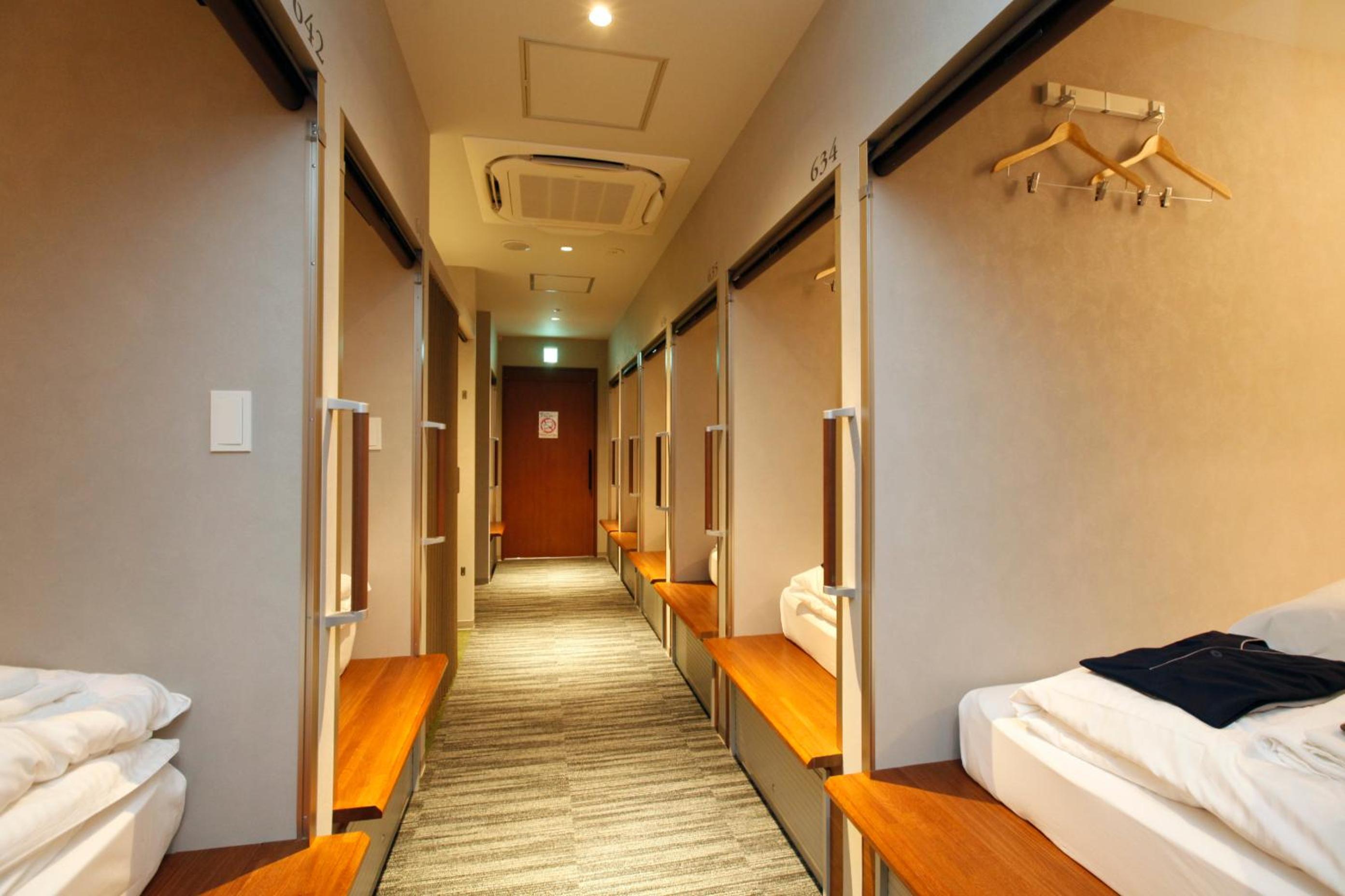 Standard Capsule Room - Female Only