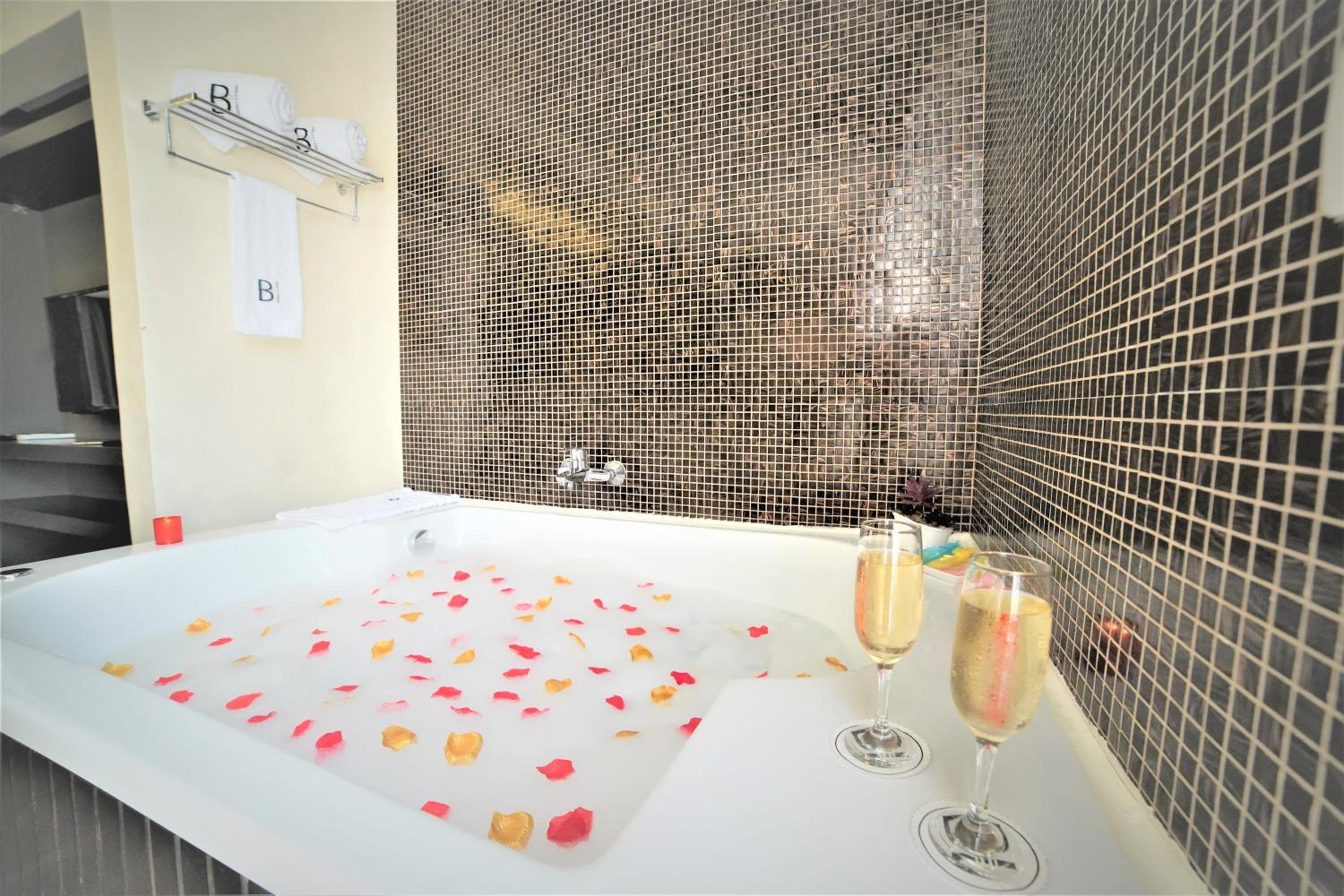 Beverly Suite