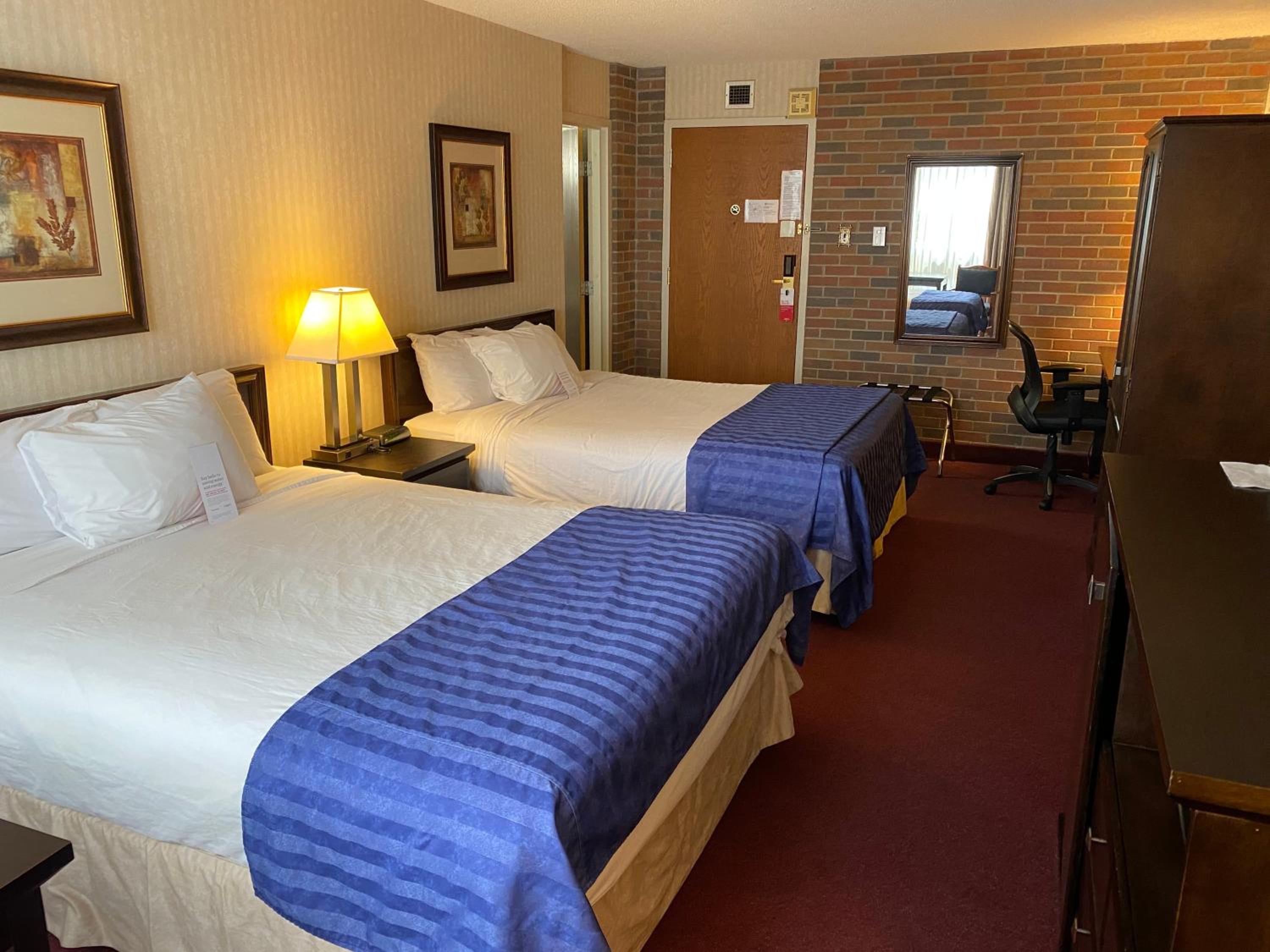 Queen Room with Two Queen Beds - Non-Smoking