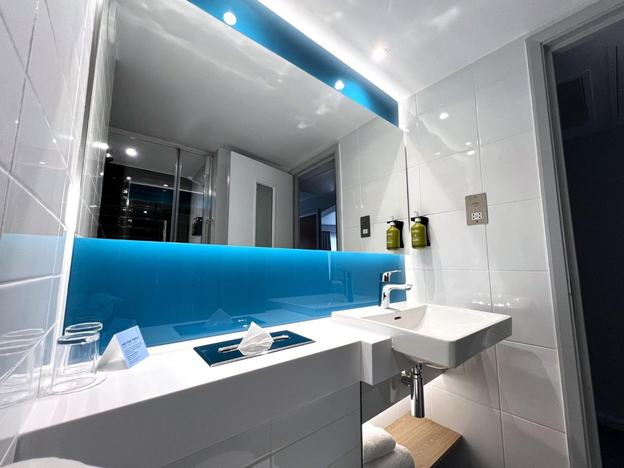 Standard Double Room with Free Hot Breakfast