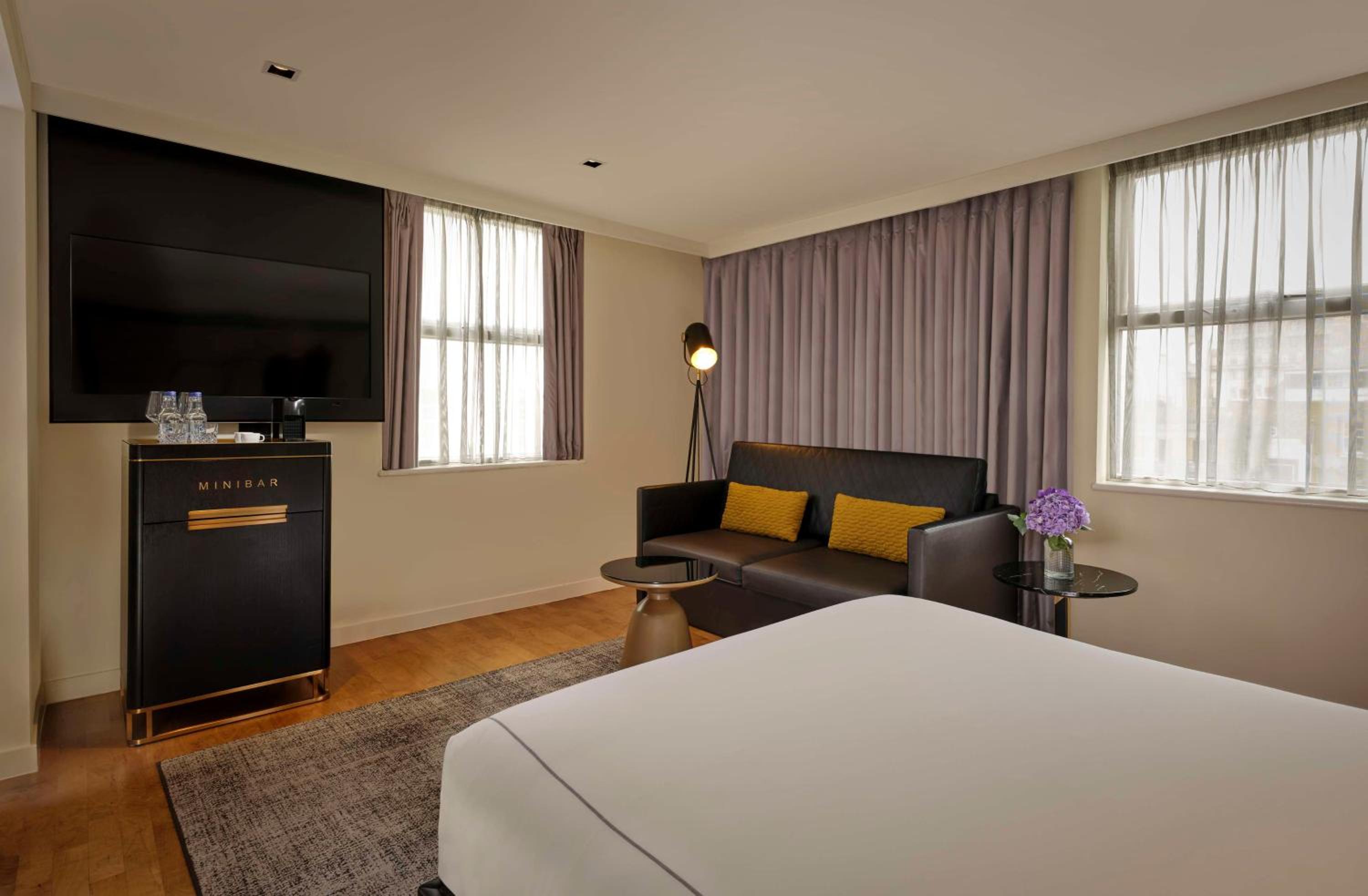 Heritage Deluxe King Room