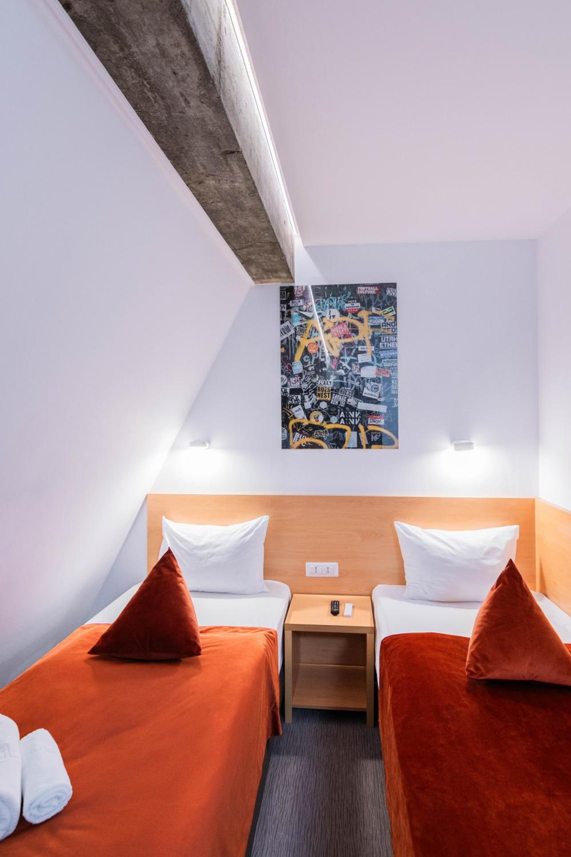 Twin Room with Shower