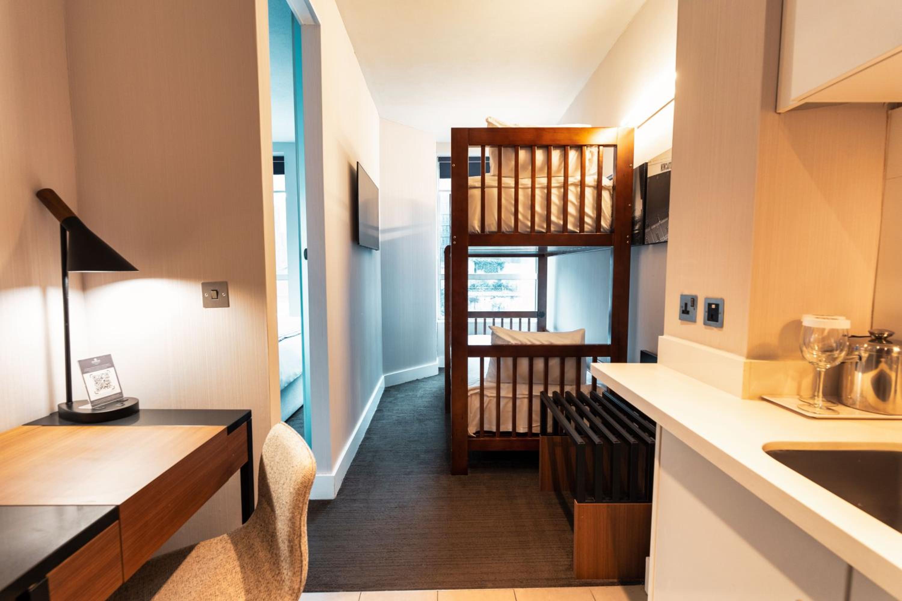 Family Suite, 1 King Bed, Bunk Beds, Kitchenette