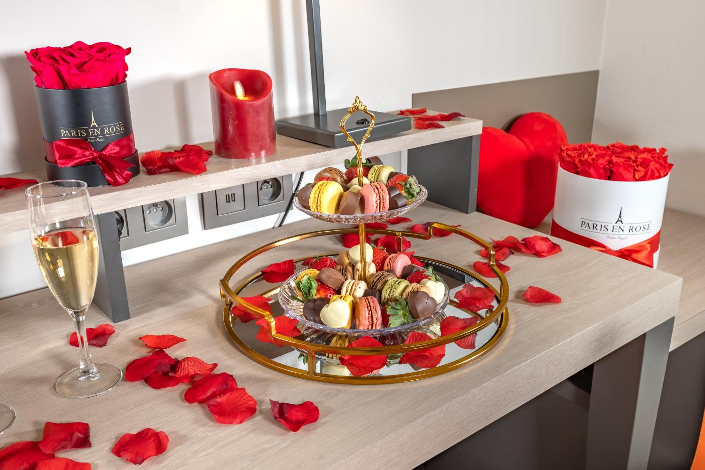 Family Room (2 Adults + 2 Child)