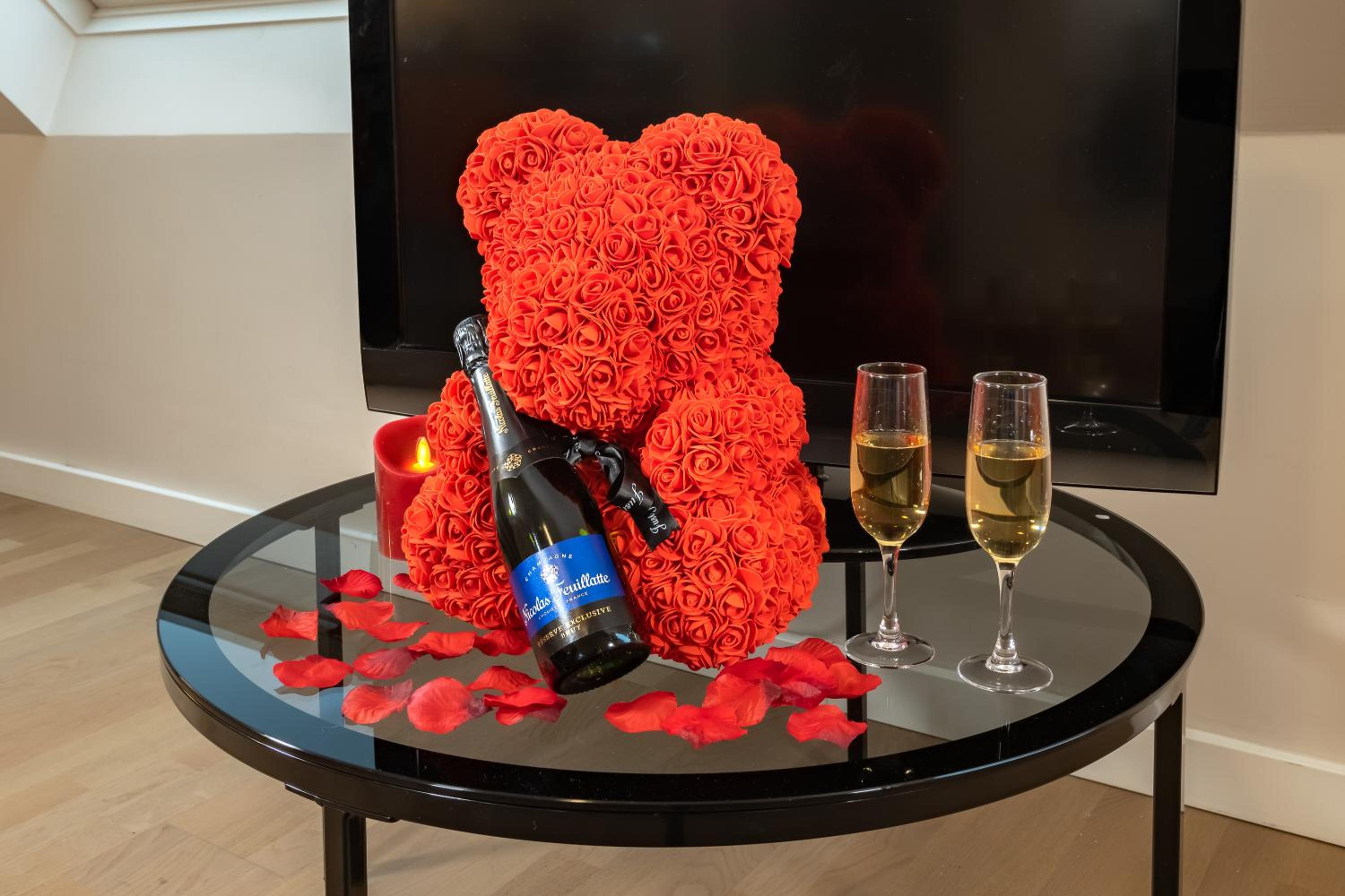 Family Room (2 Adults + 2 Child)