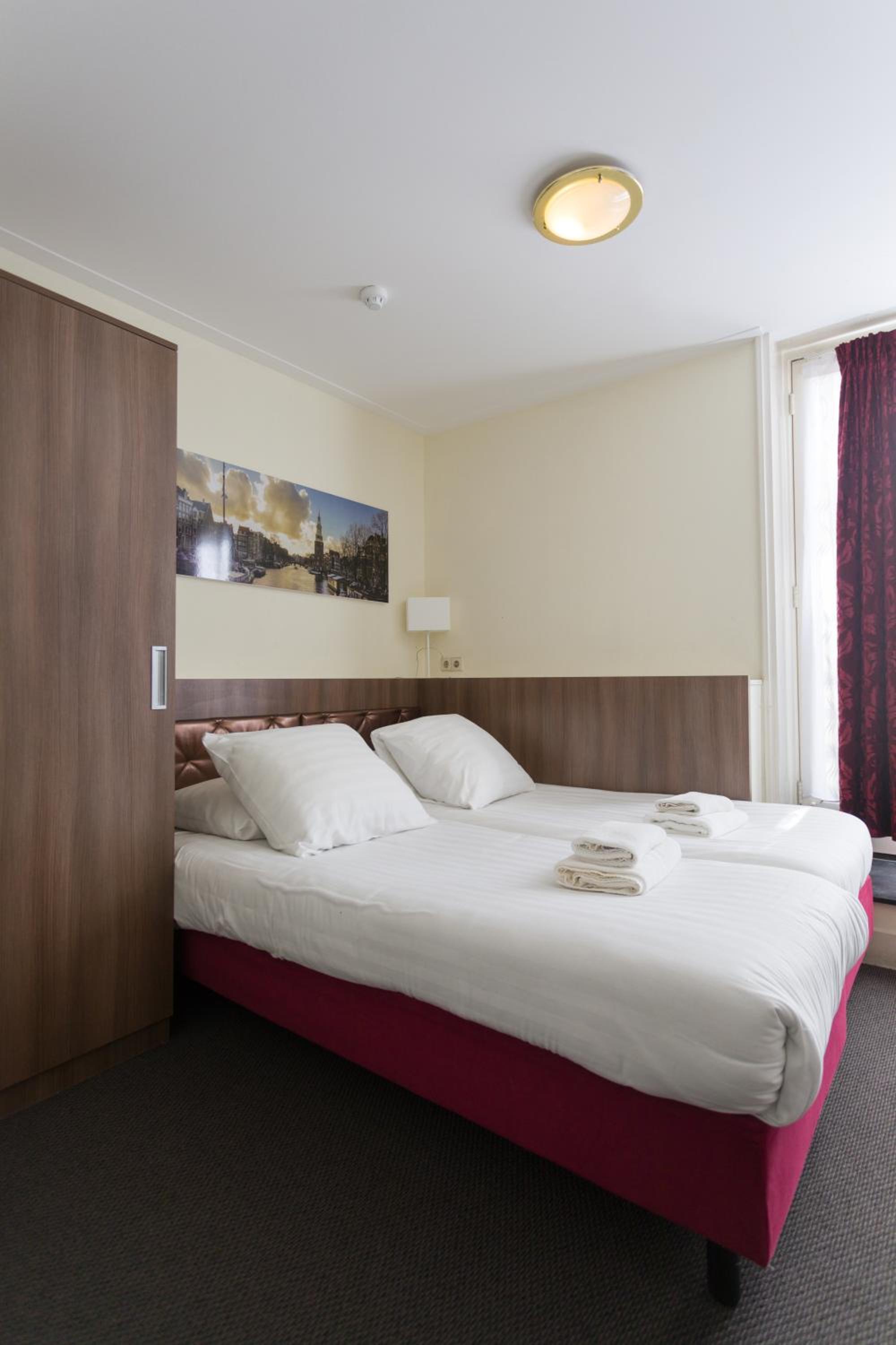 Small Twin Room Souterrain