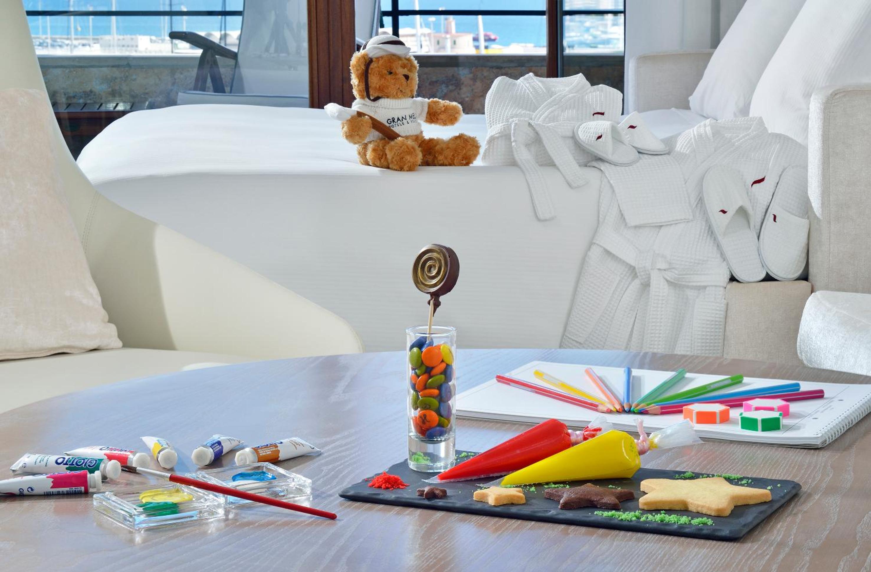 Red Level Presidential Suite with Sea and Cathedral View