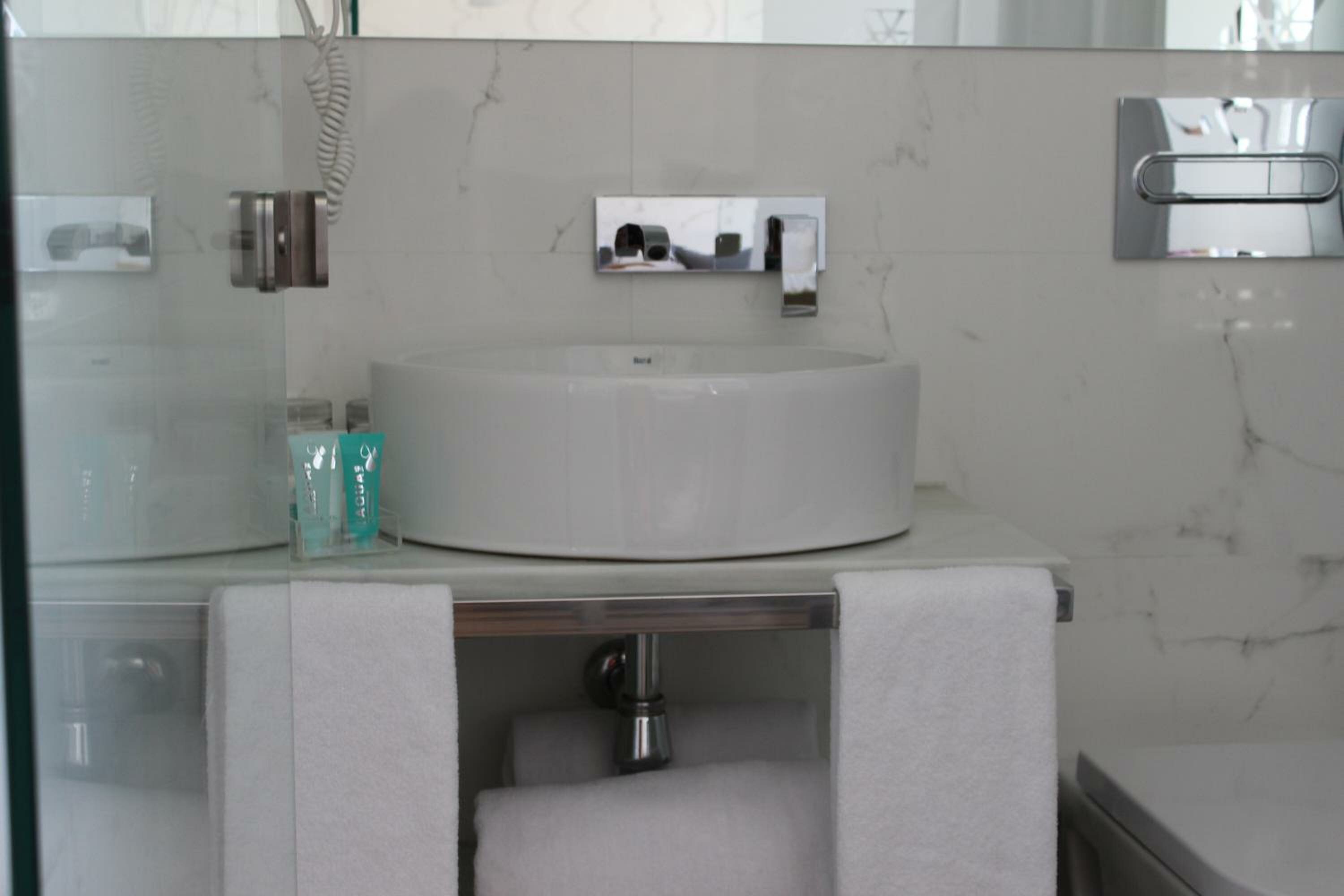 Double Room with View