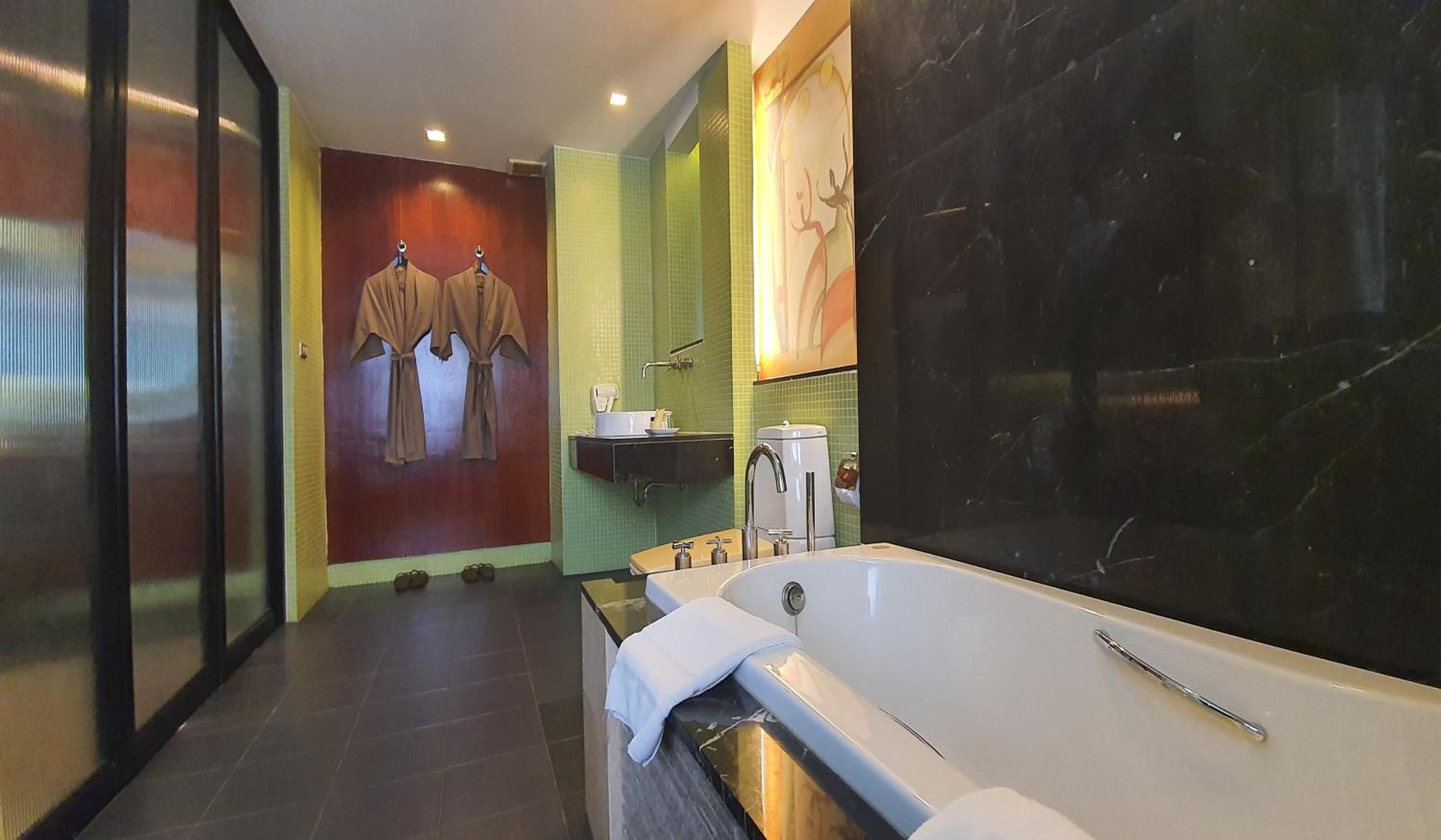 Suite with City View