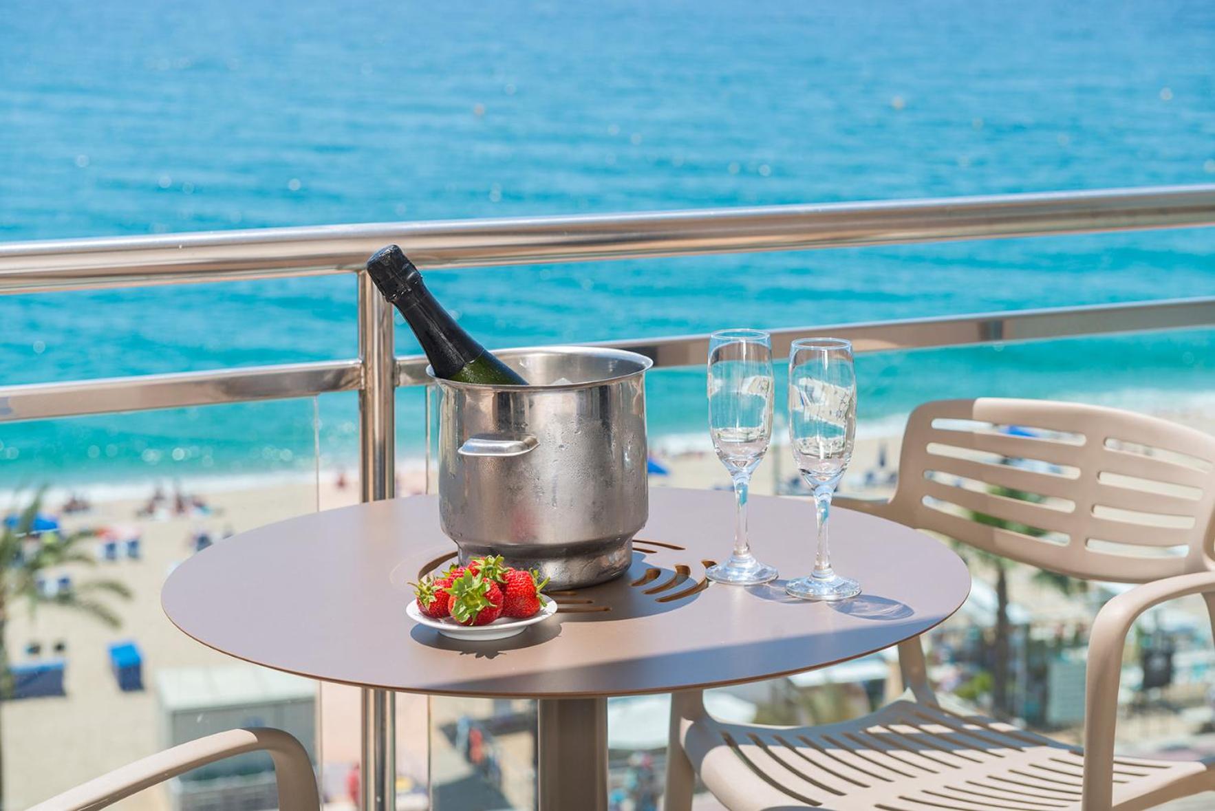 Deluxe Double Room with Sea View