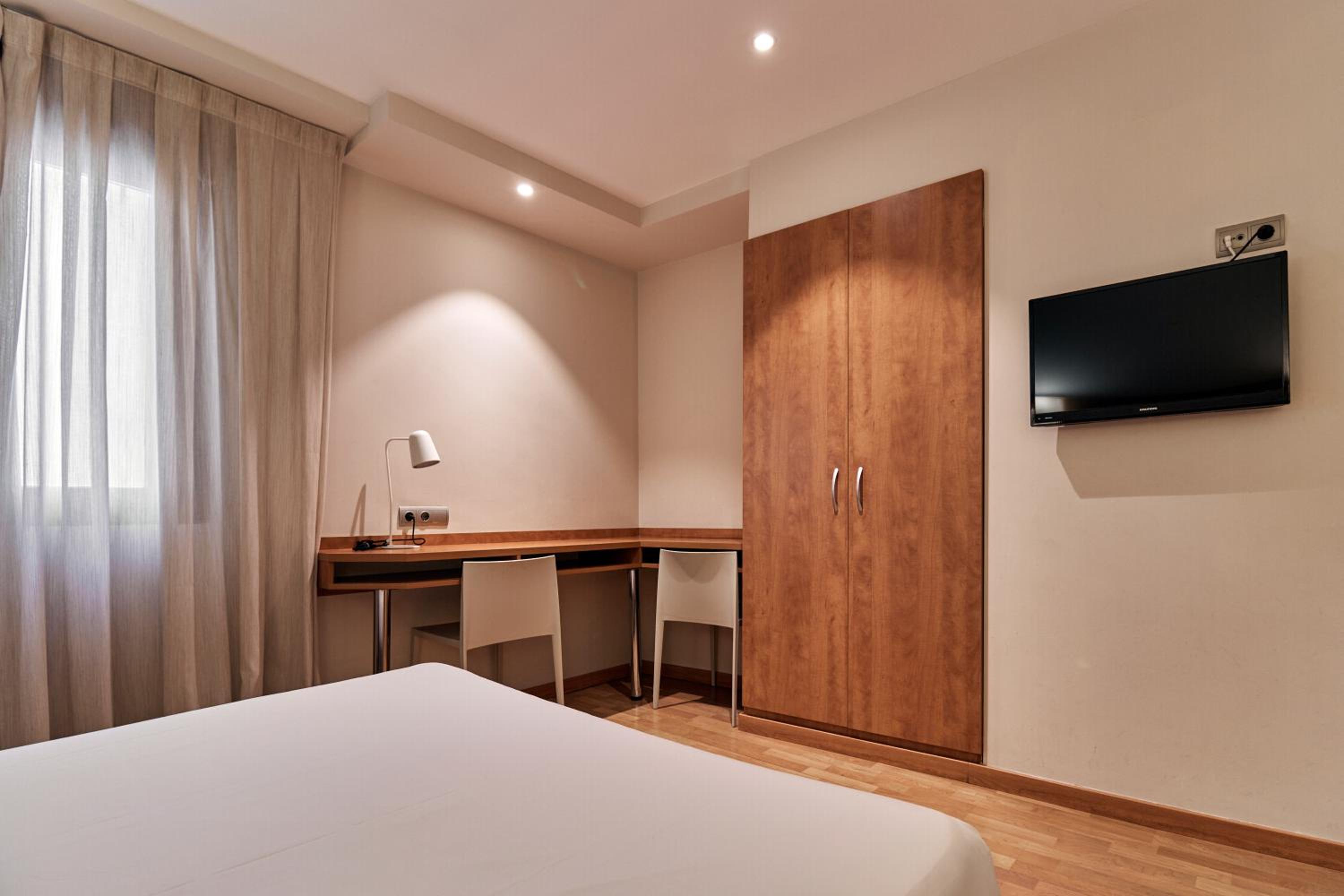 Standard Double Room - Not renovated