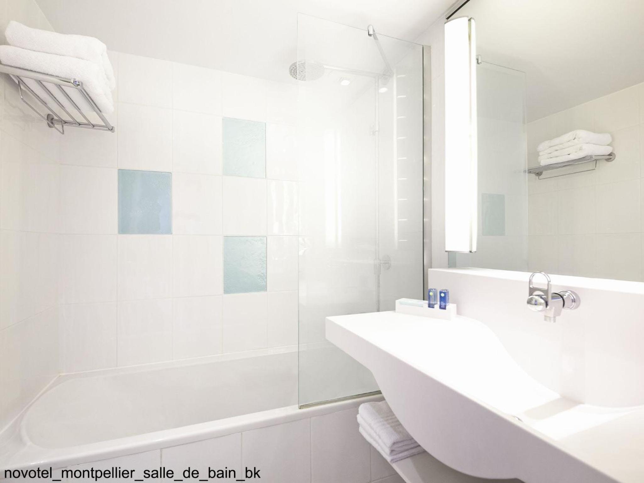 Double Room with 1 Double Bed and 1 Sofa Bed