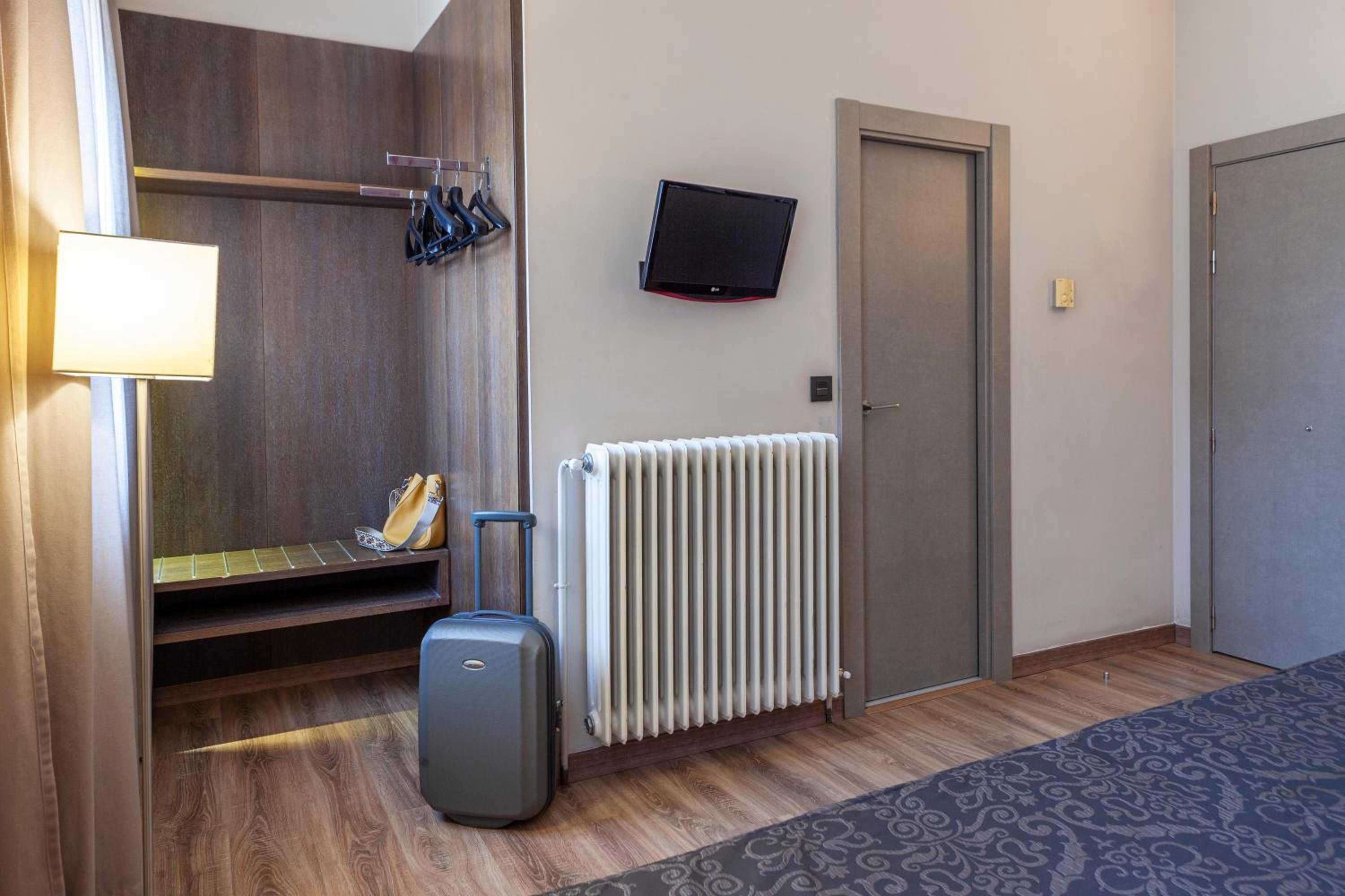 Double Room with One Extra Bed (3 Adults)