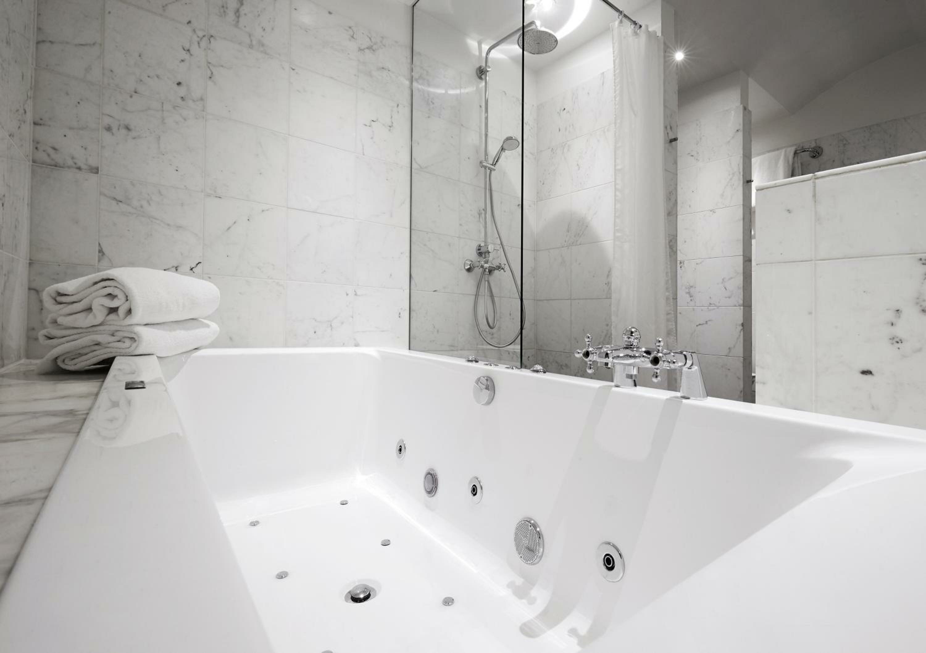 Suite with Access to Executive Lounge