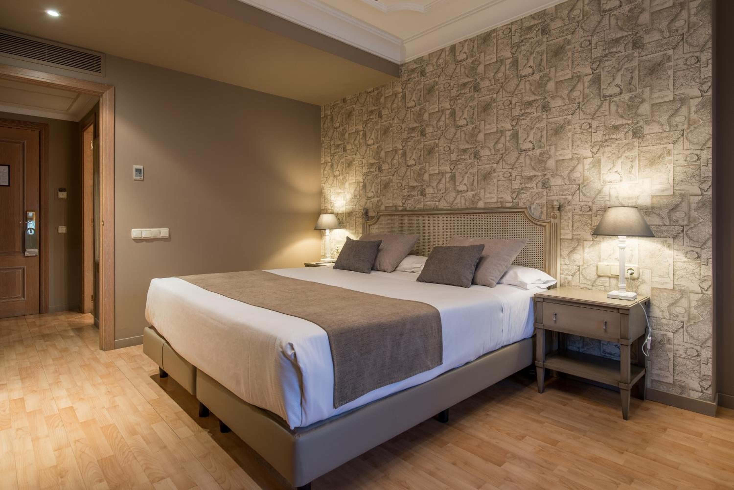 Double Basic Room 