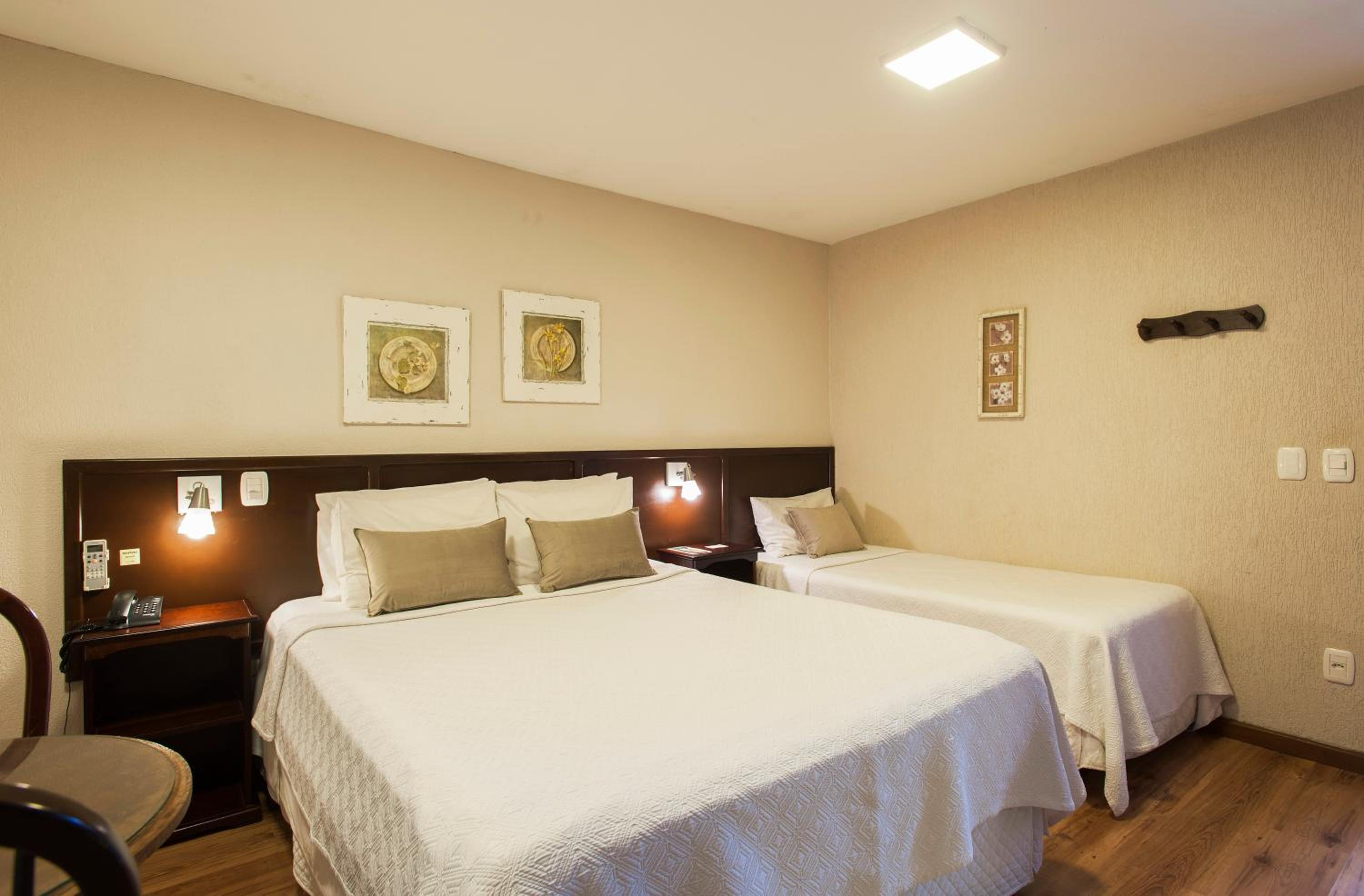 Apartamento luxo triplo com varanda