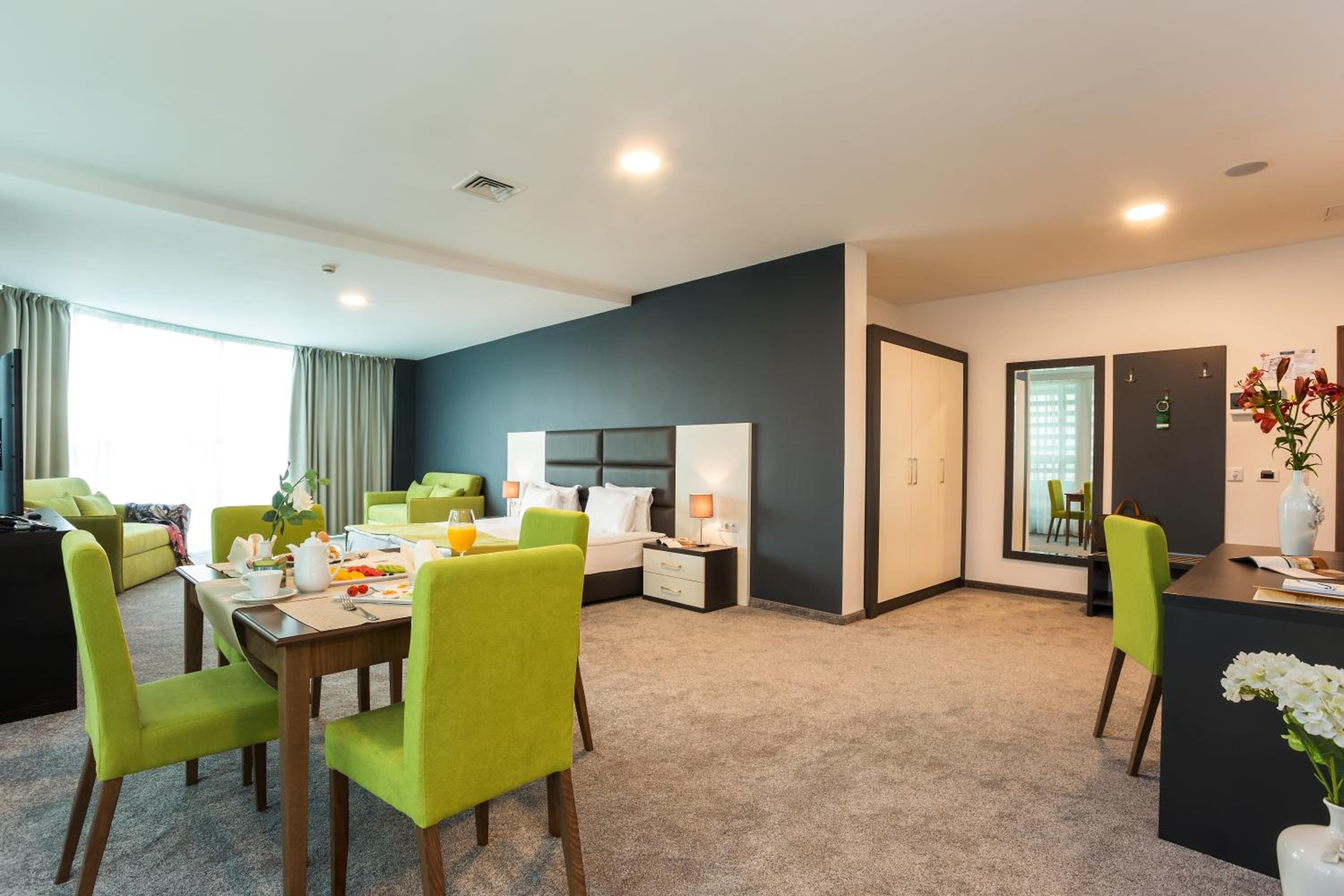 Deluxe Studio with free SPA access