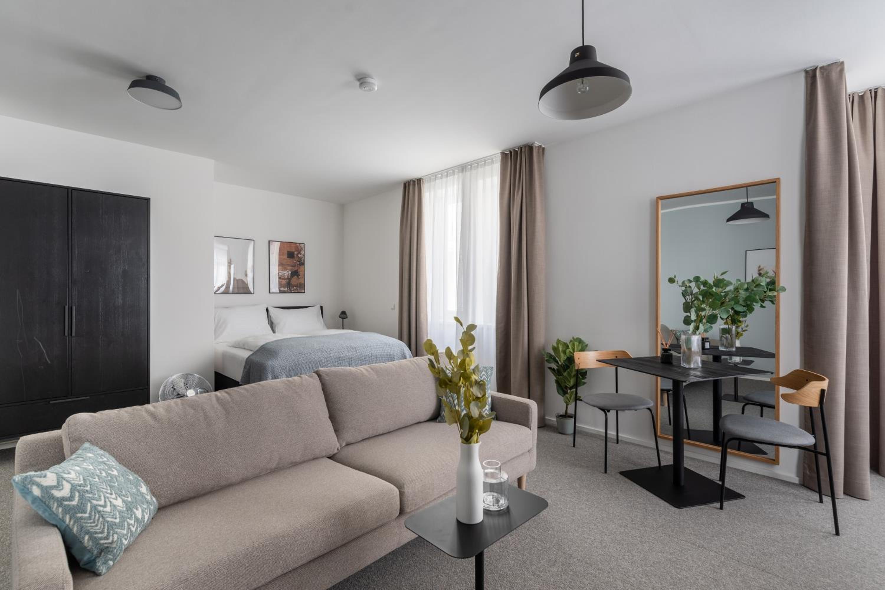 Suite XXL with seating area