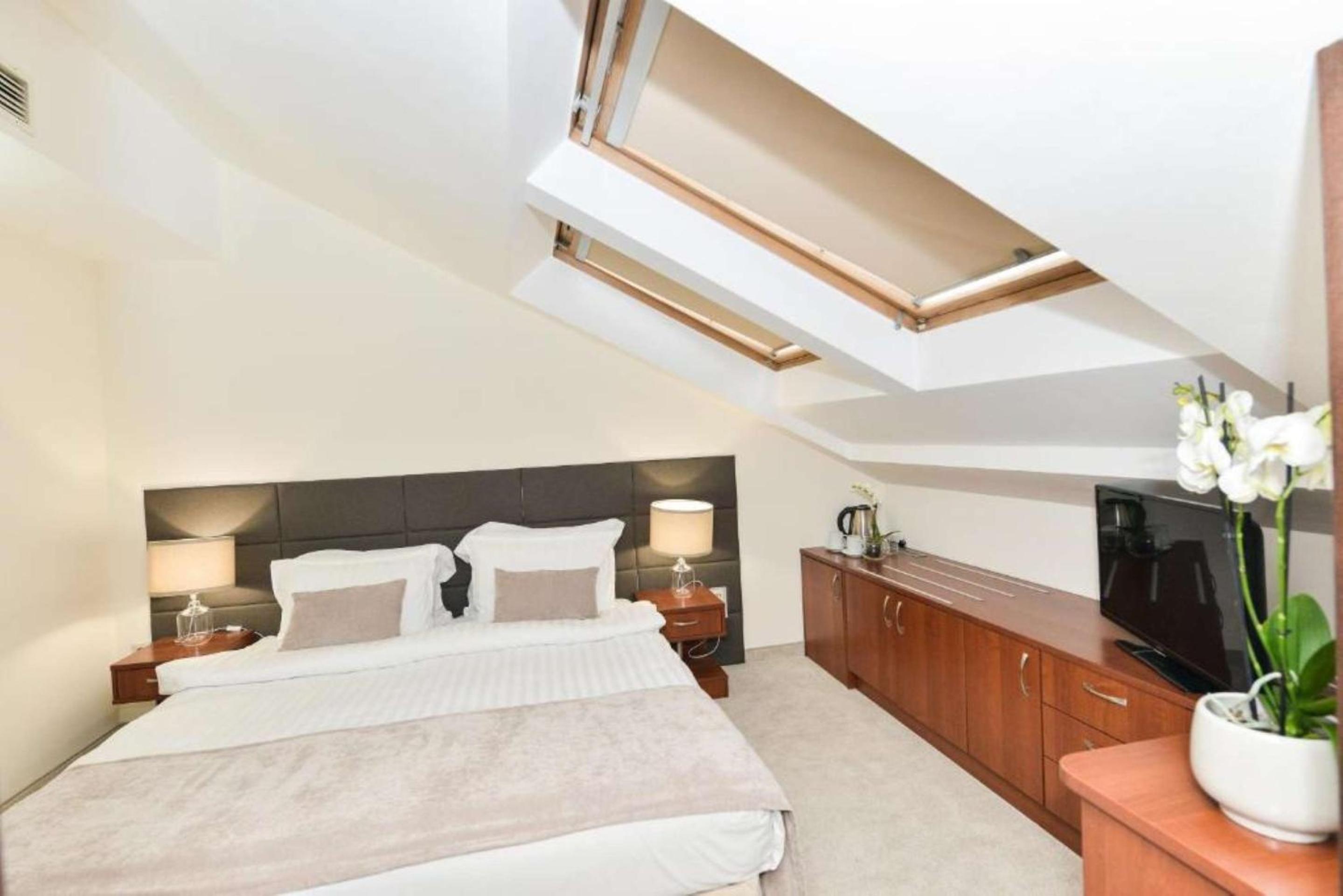 Double Room with Double Bed - Non-Smoking