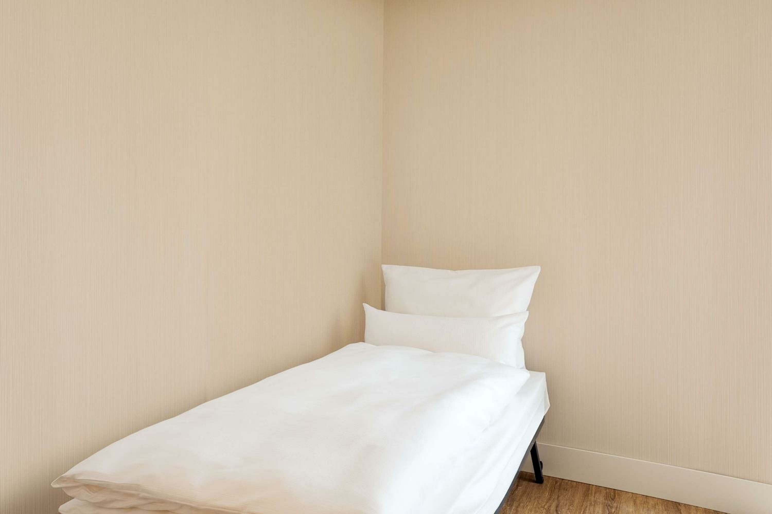 Standard Double or Twin Room with View