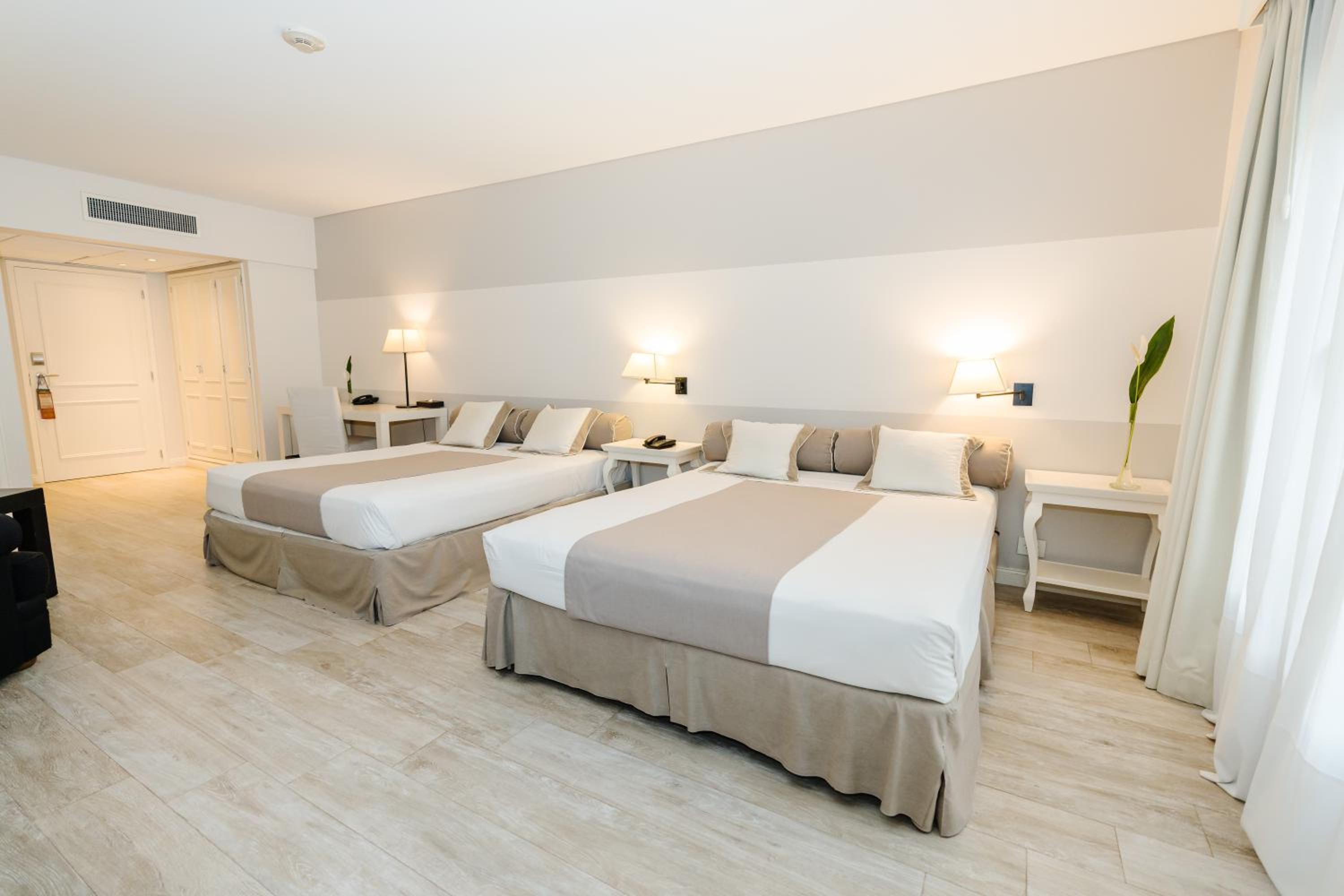 Superior Family Room