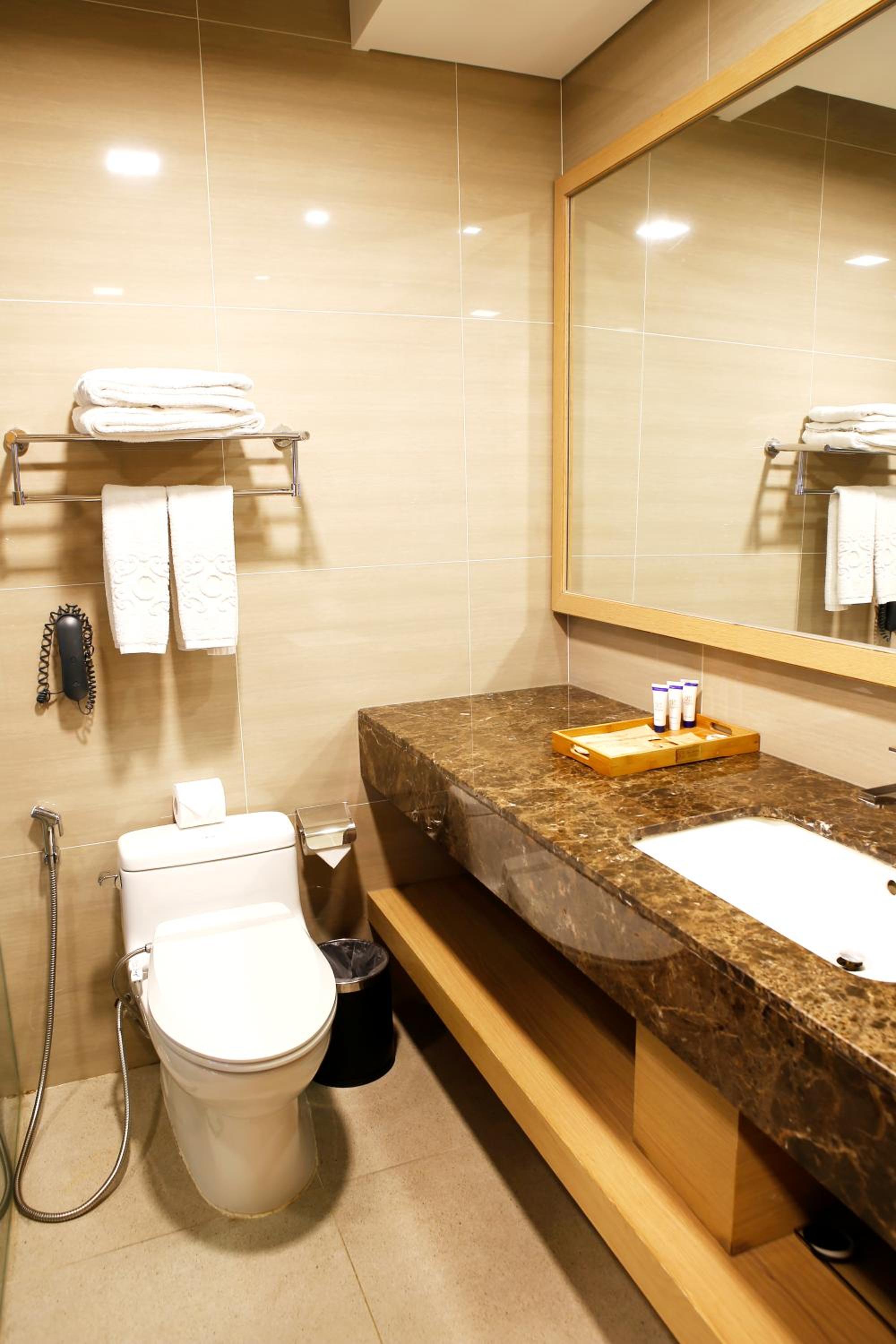 Deluxe Double Room with Window