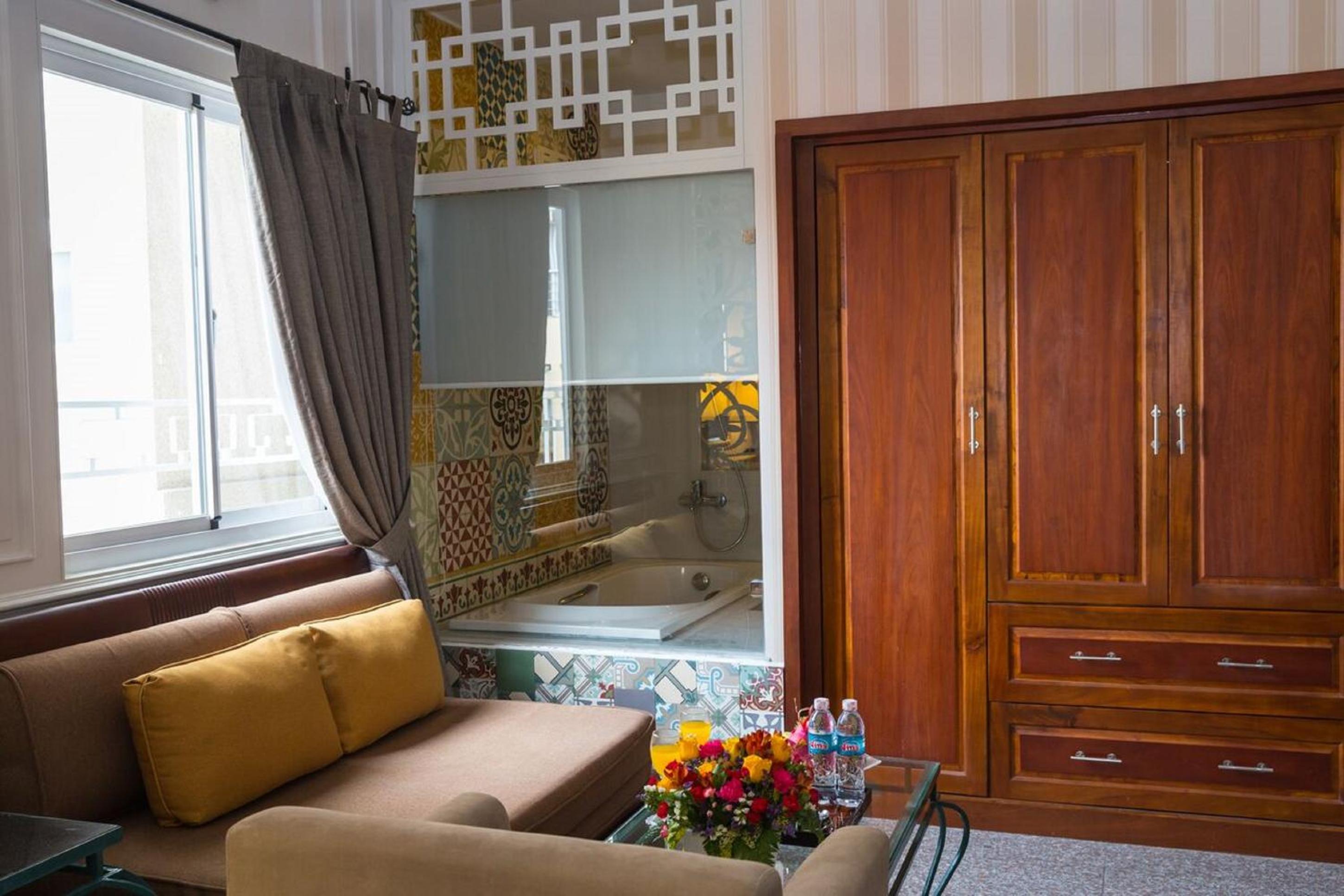 Suite with City View