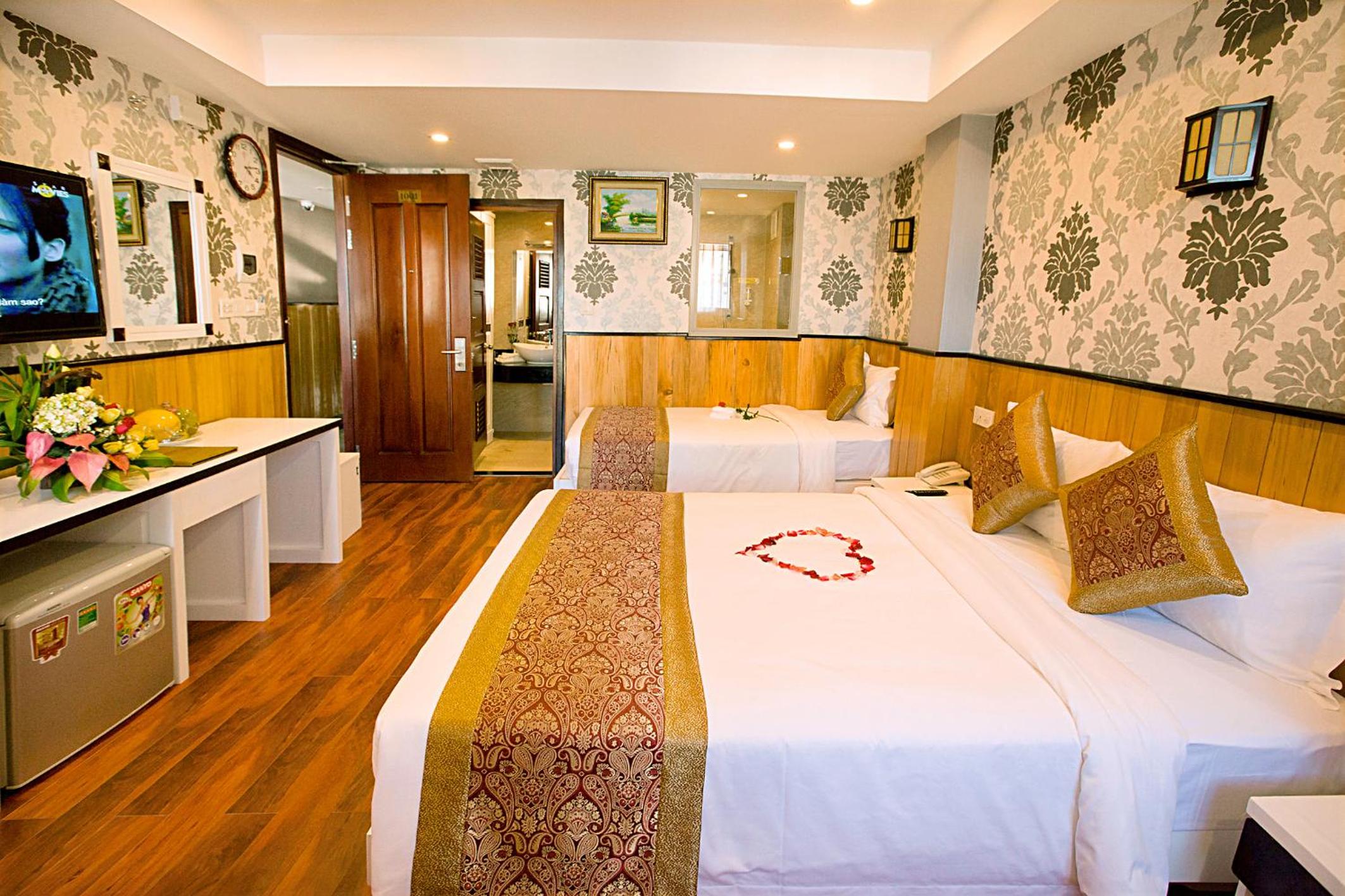 Deluxe Double or Twin Room with Sea View