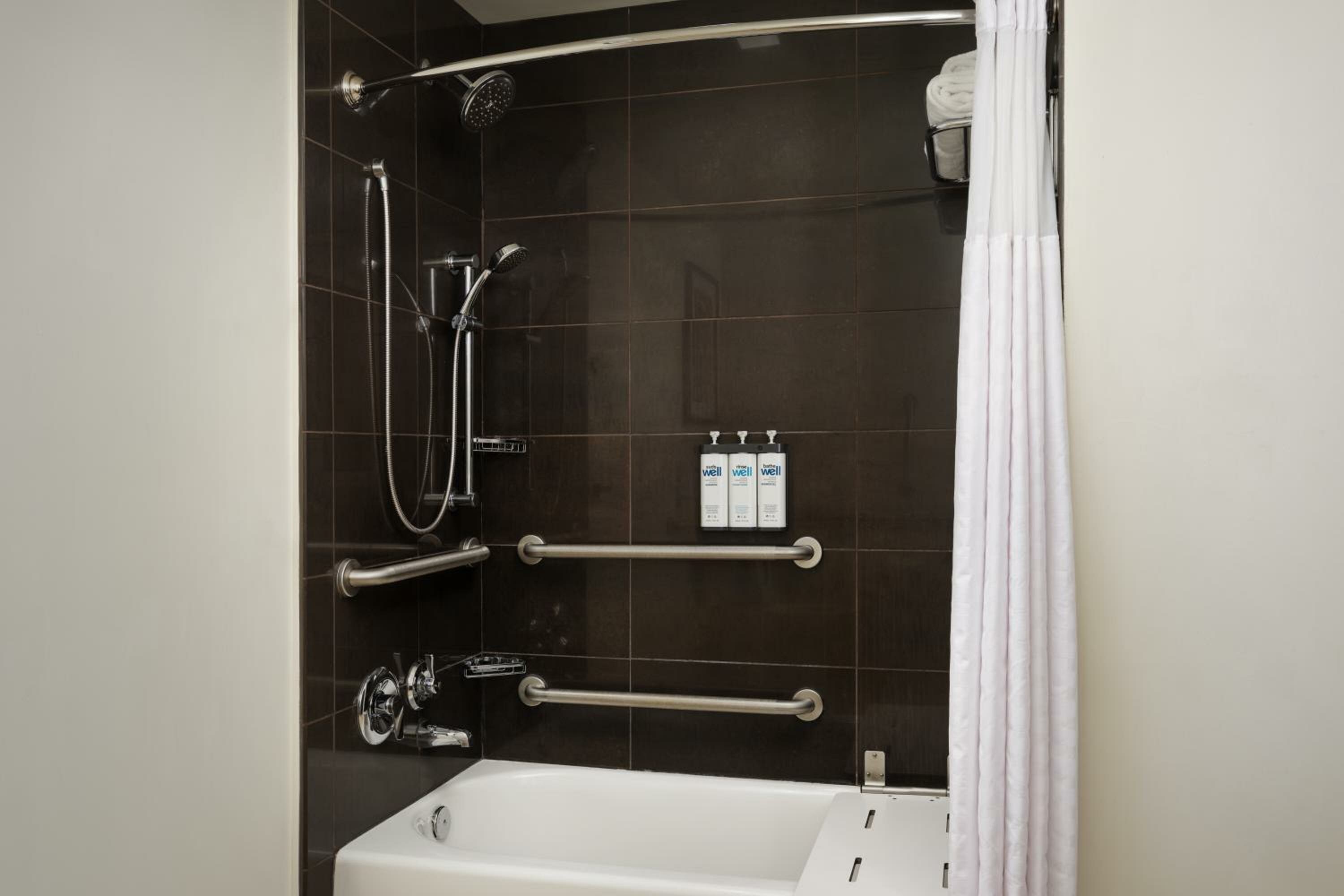 King Studio Suite with Accessible Tub - Disability Access