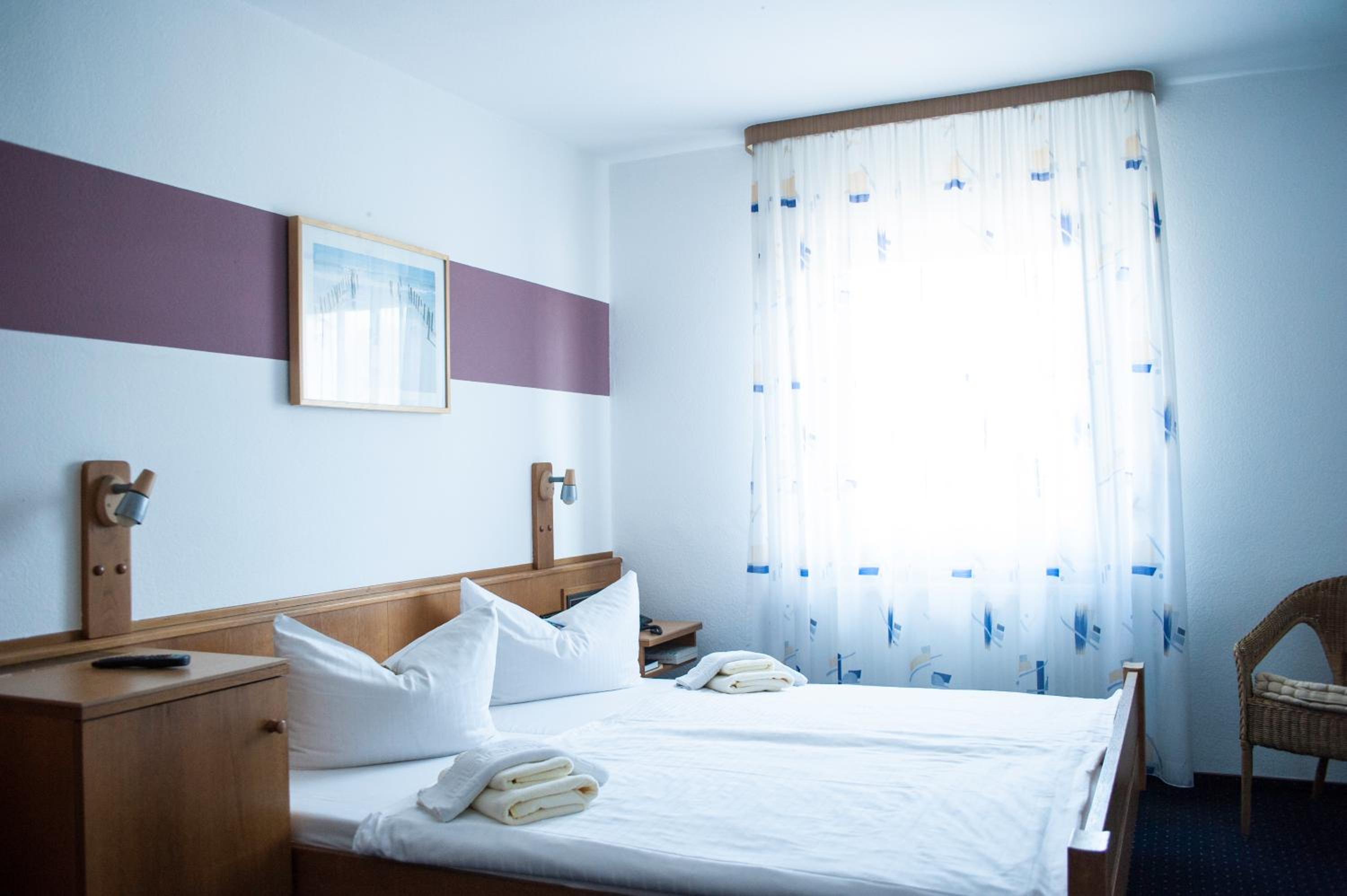 Deluxe Double Room with Shower