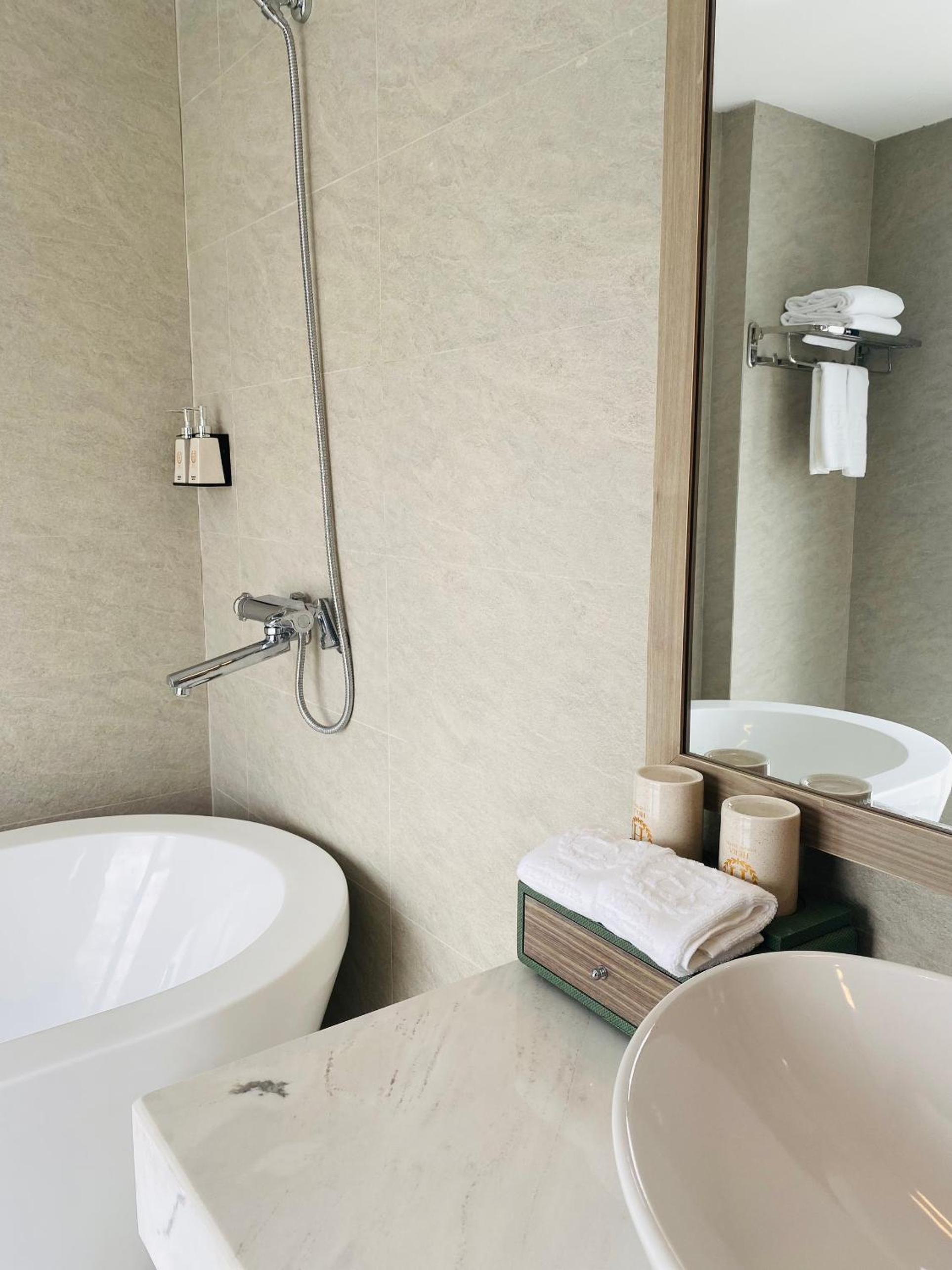 Deluxe Triple Room