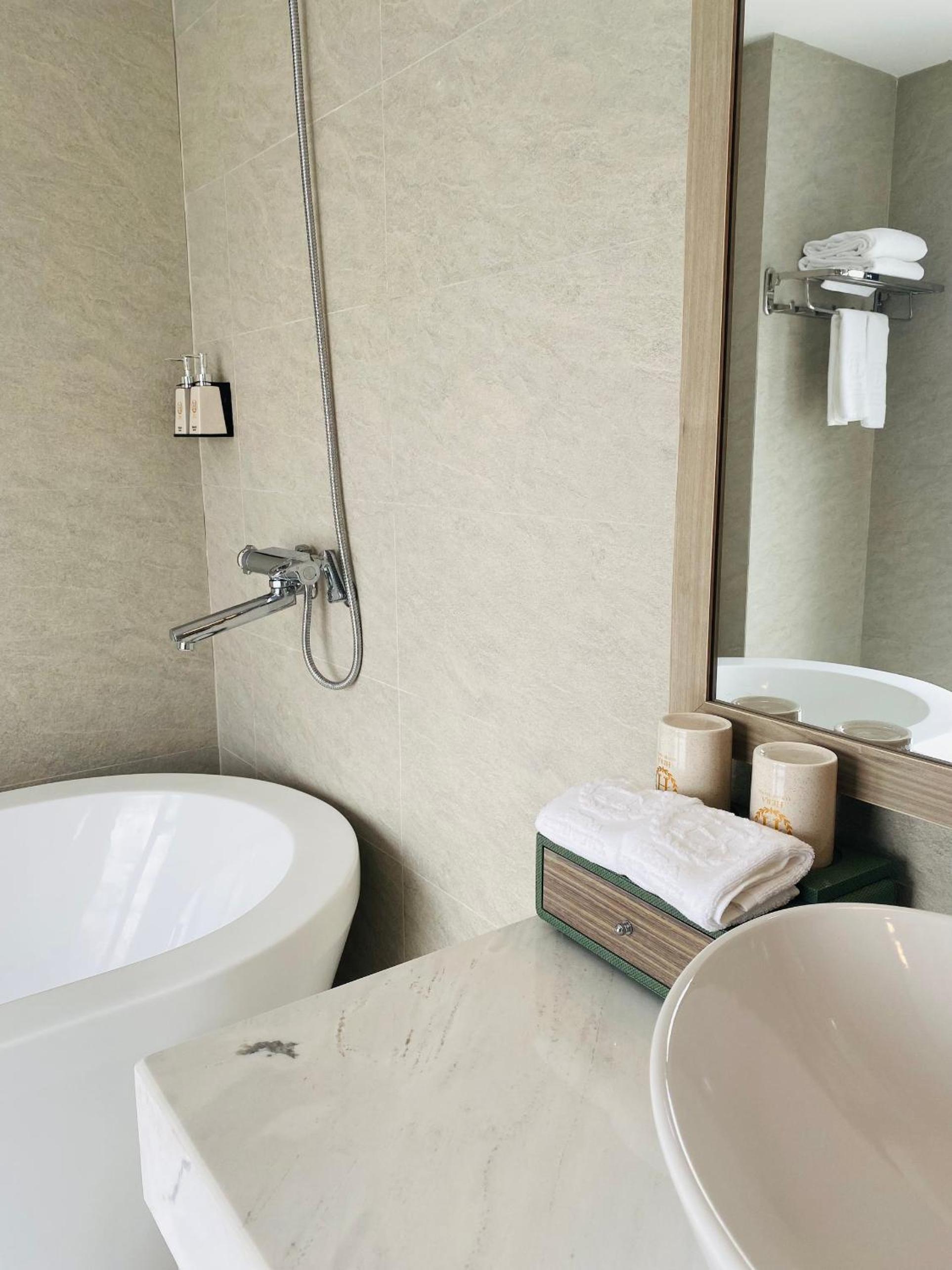 Deluxe Triple Room