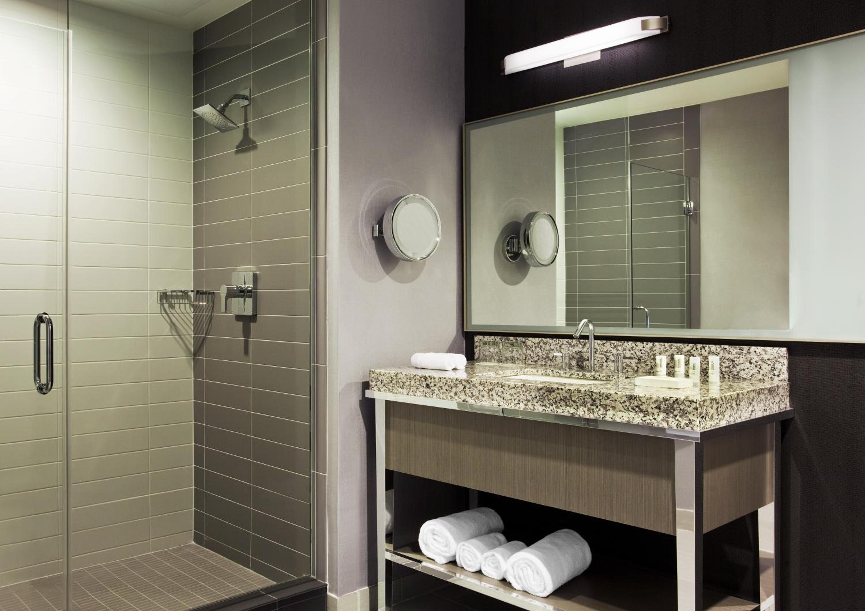 Deluxe, Guest room, 1 King