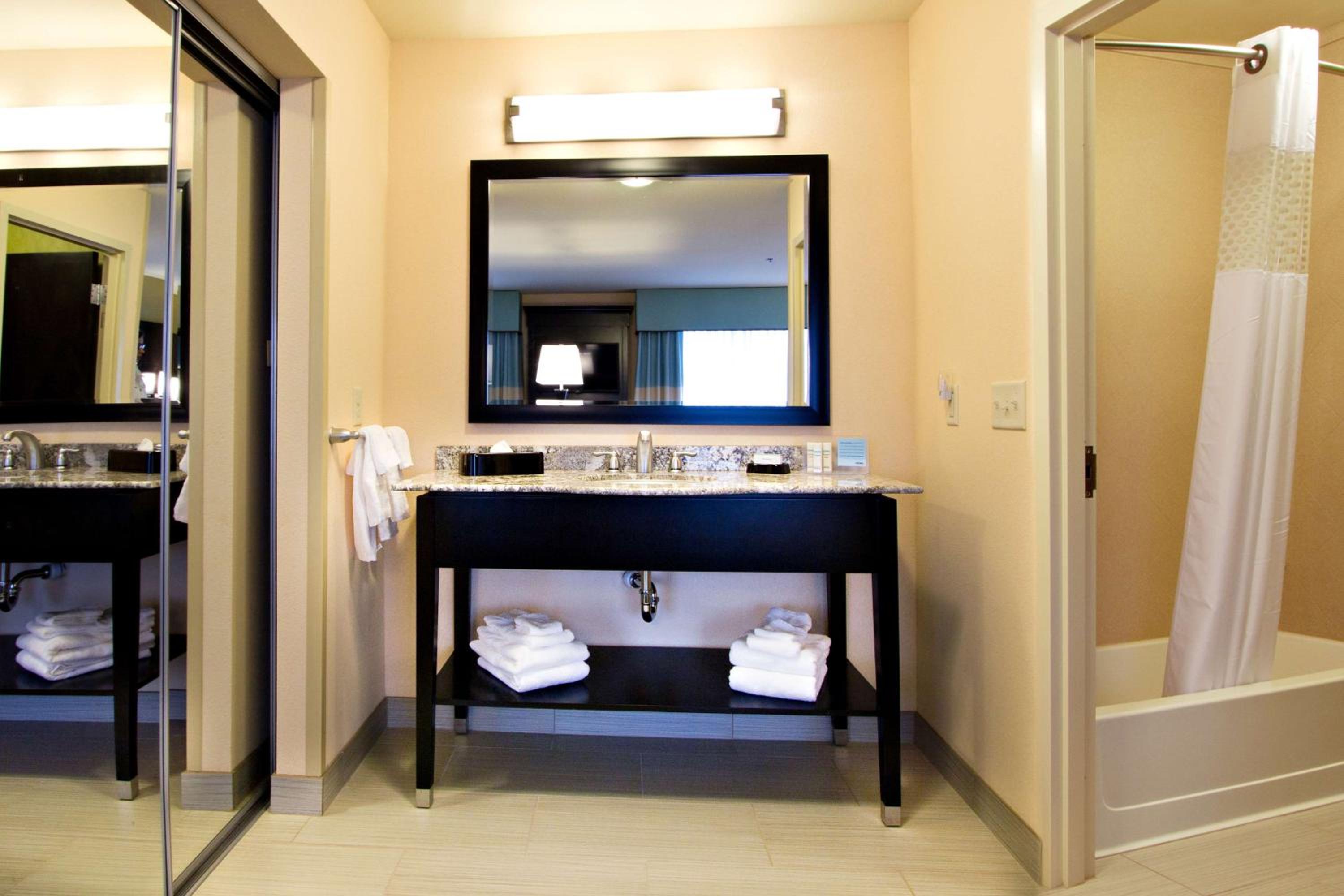 King Studio Suite - Non Smoking