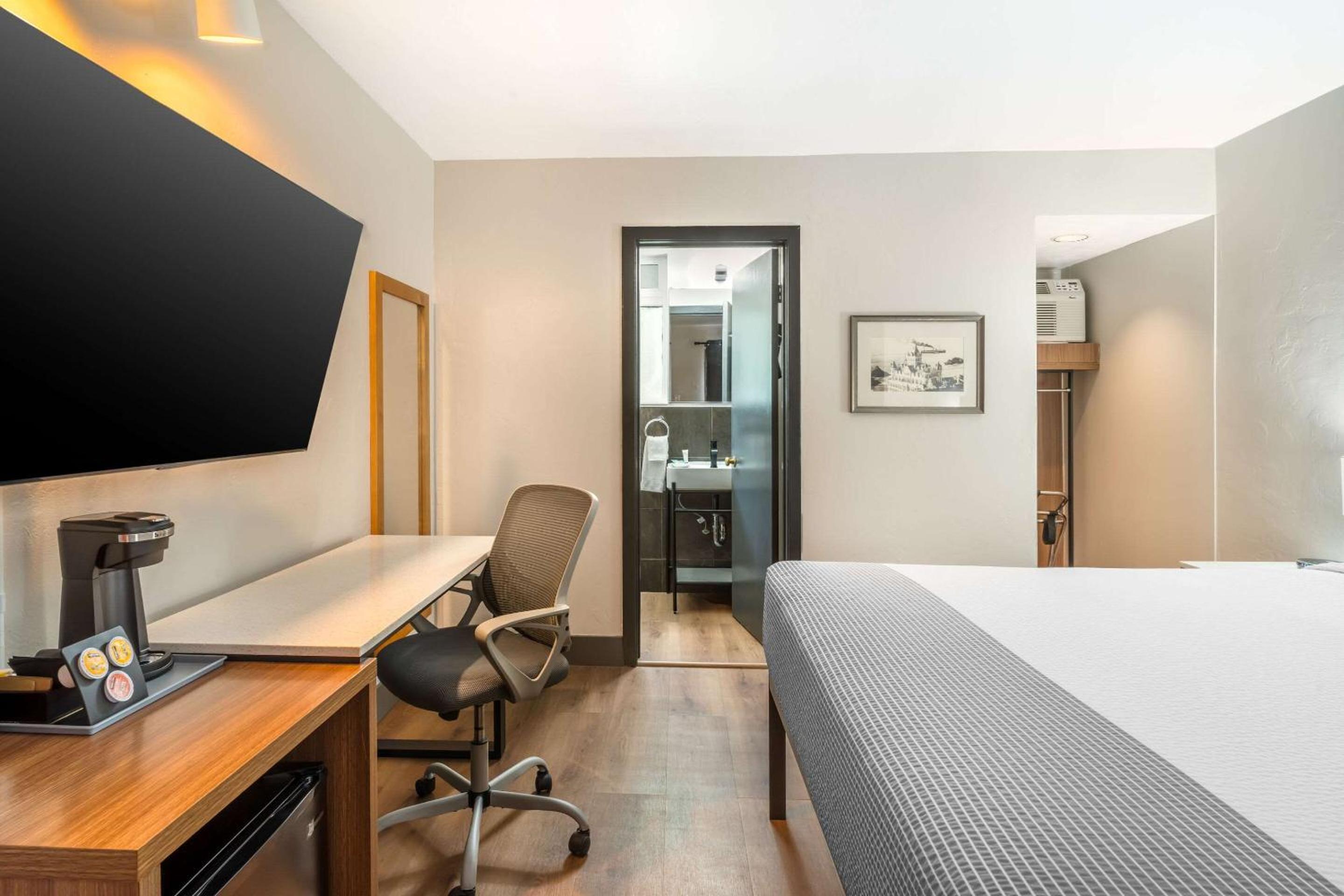 King Room - Non Smoking