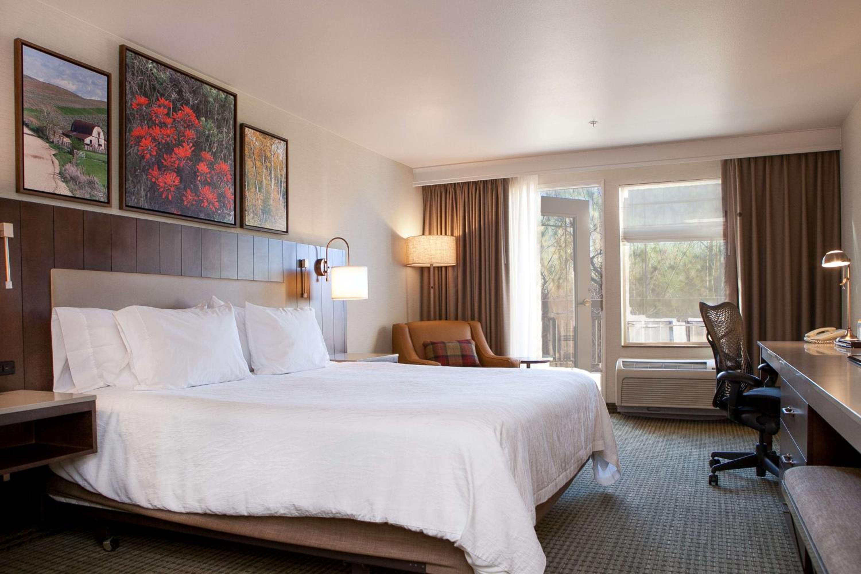 King Room with Balcony