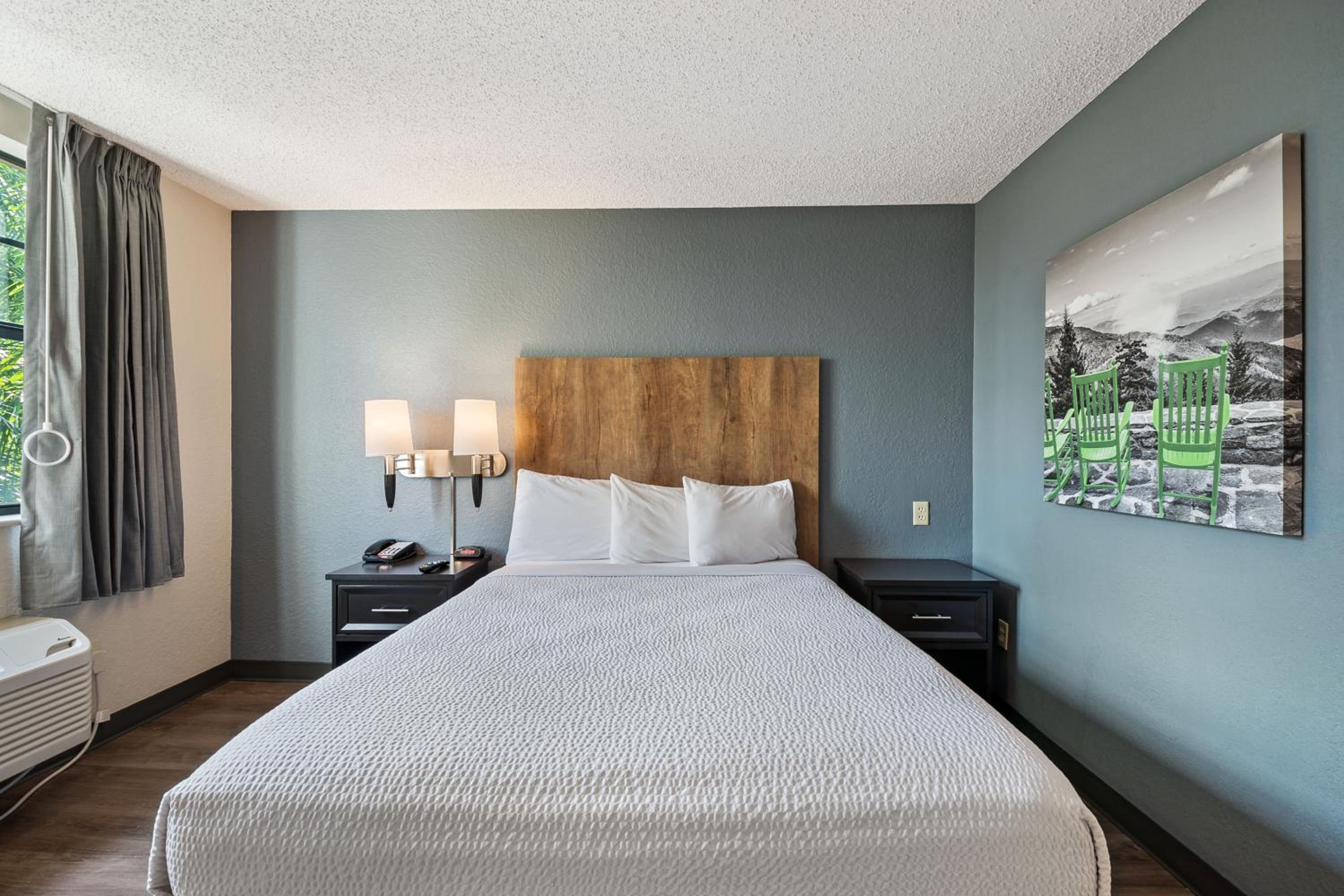 Queen studio with 1 Queen Bed - Disability Access/Non-Smoking