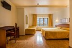 Superior Triple Room в Hotel Cervol