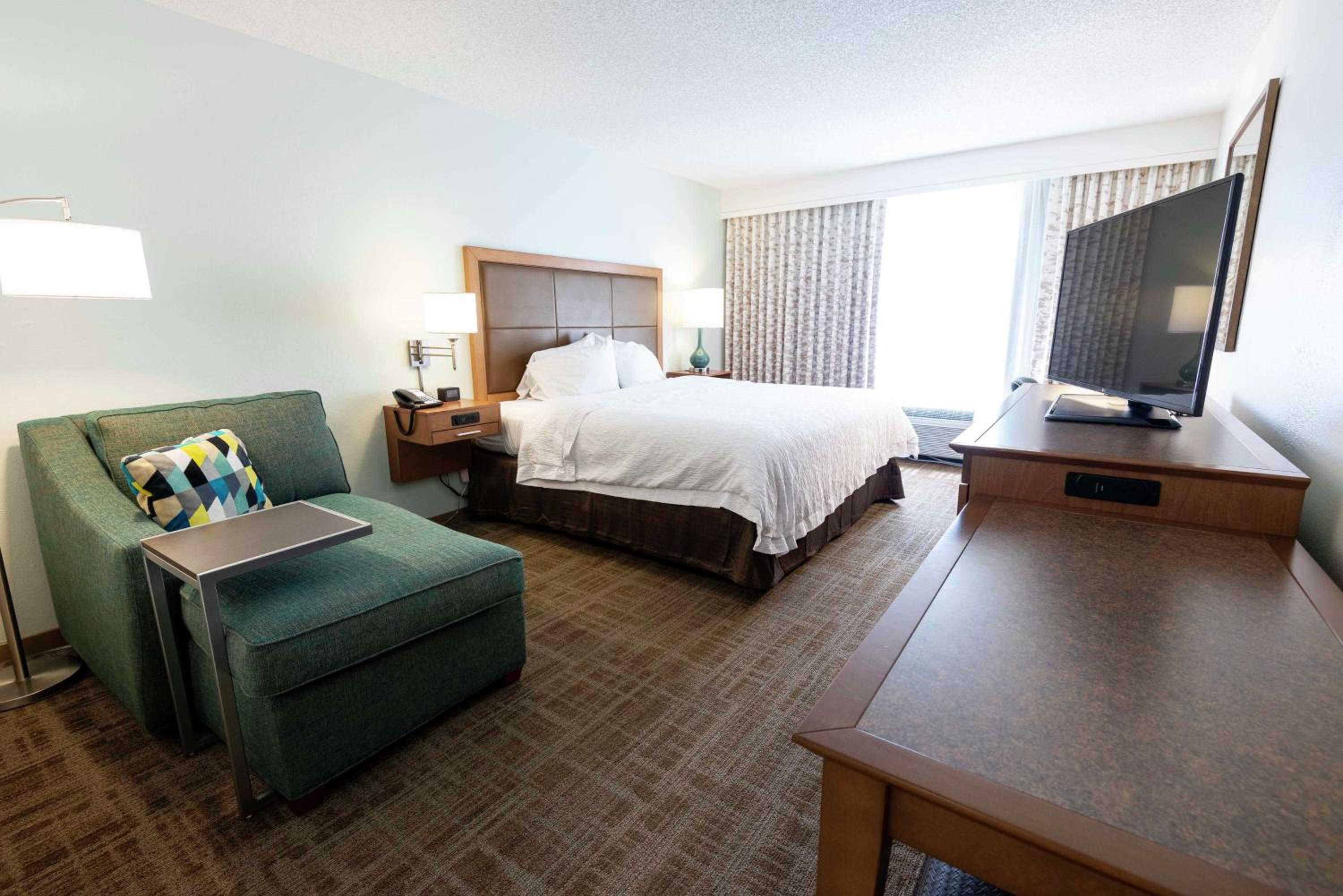 King Room - Non-Smoking