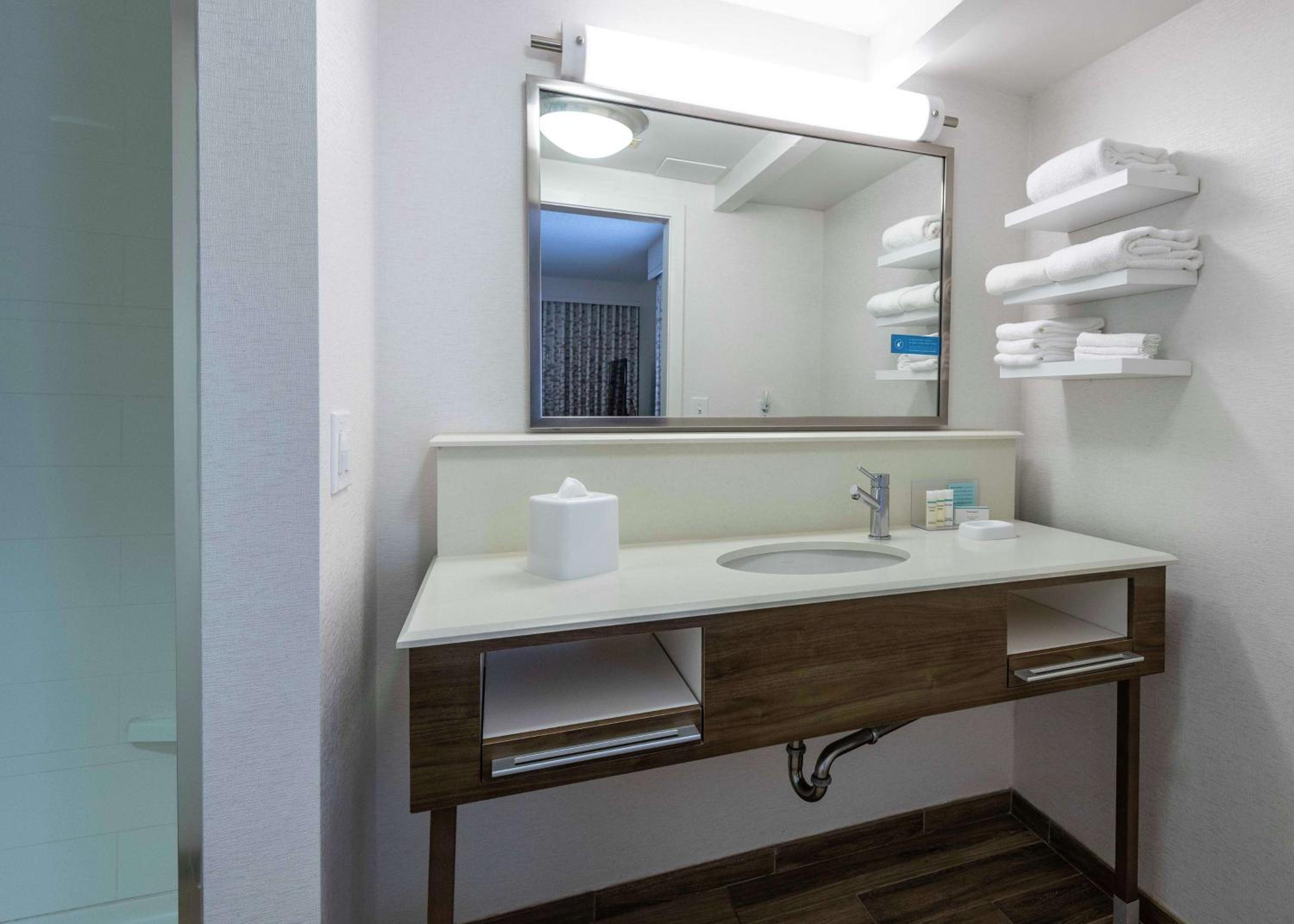 King Room - Non-Smoking