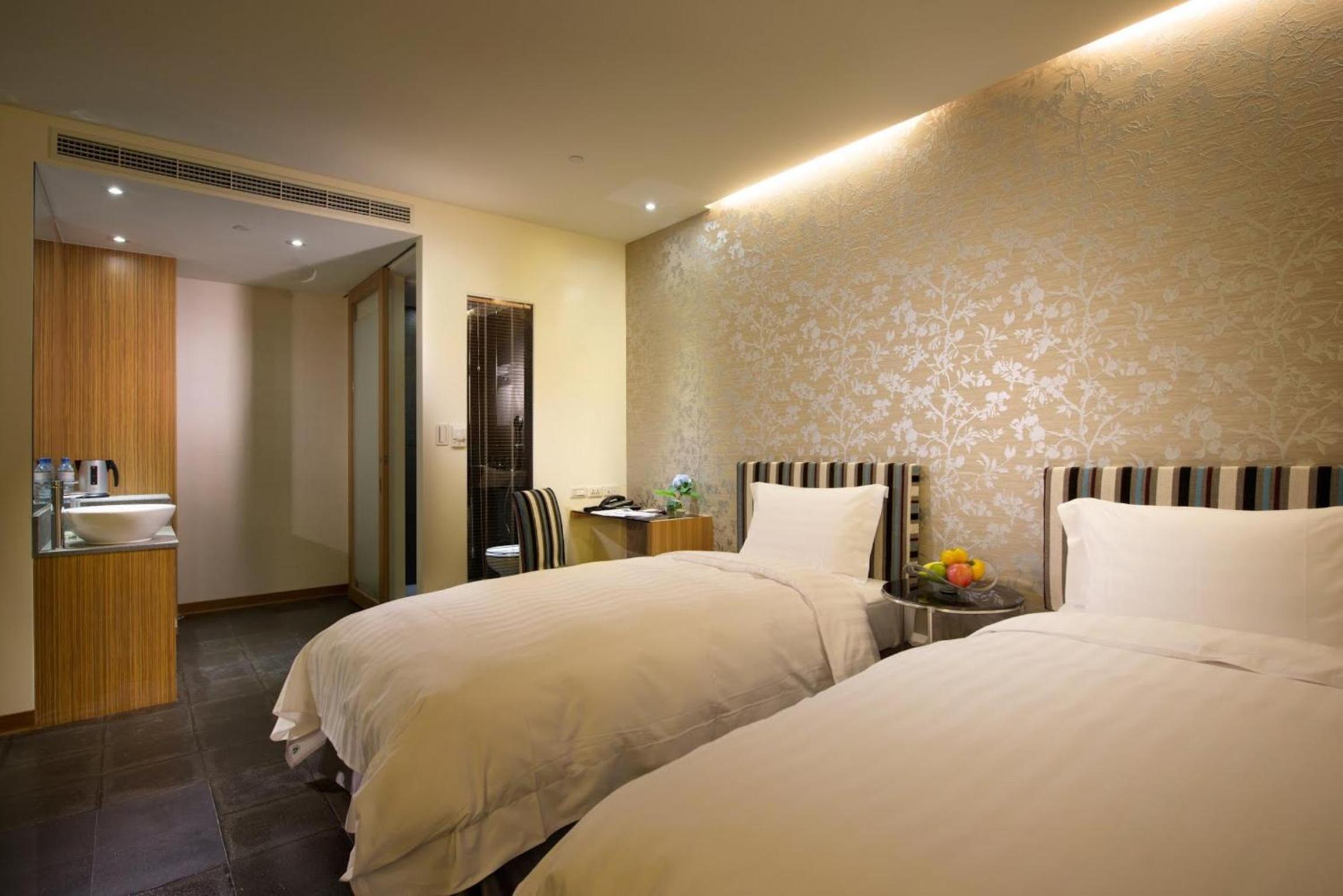 Classic Twin Room - No Window