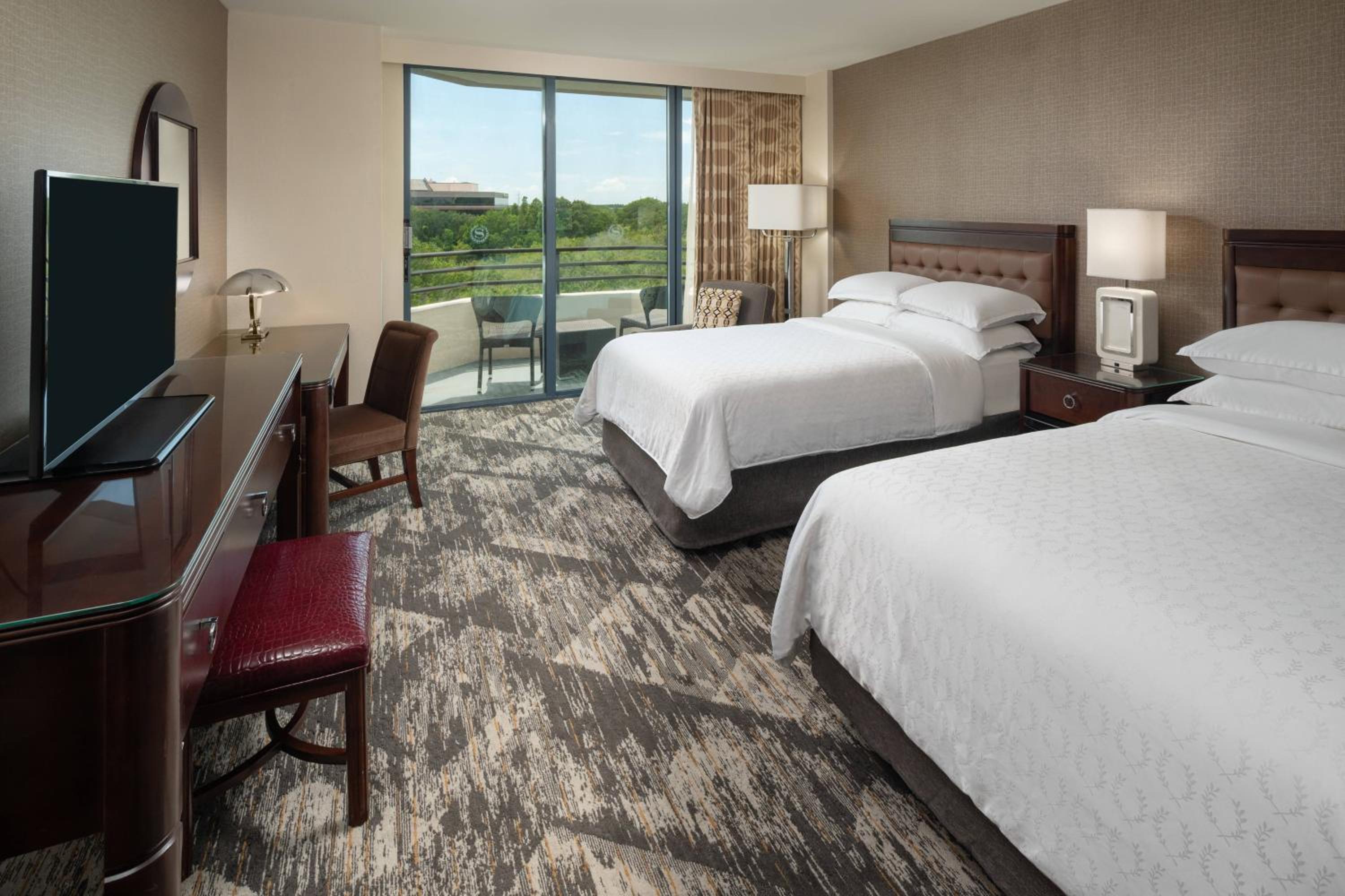 Club level, Guest room, 2 Double, Balcony