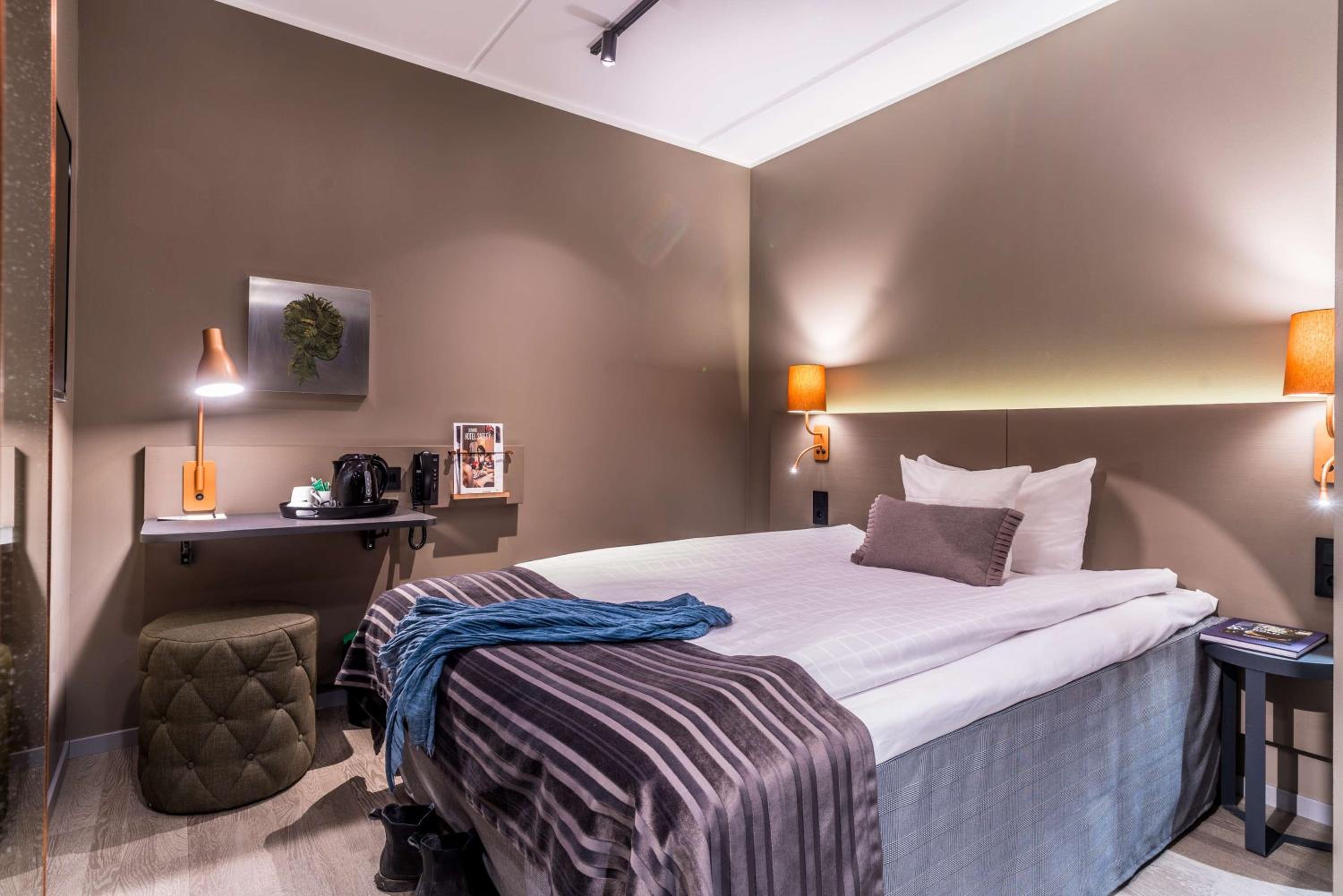 Single Room without Window