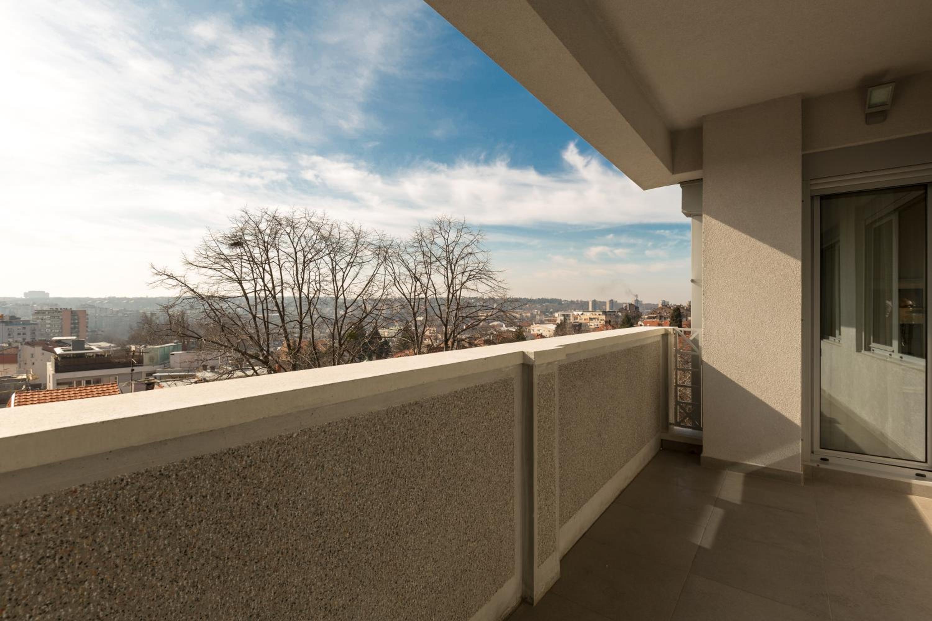 Deluxe Suite with Balcony