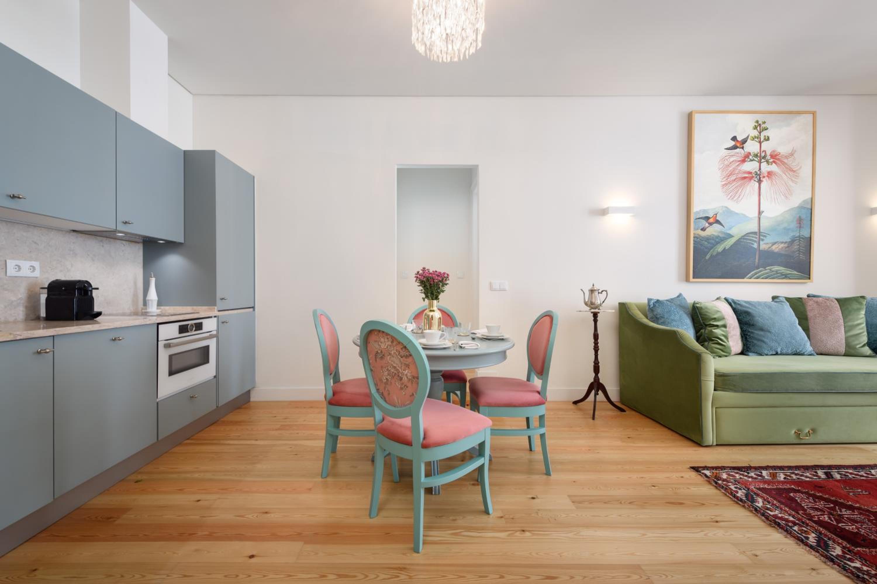 One-Bedroom Apartment