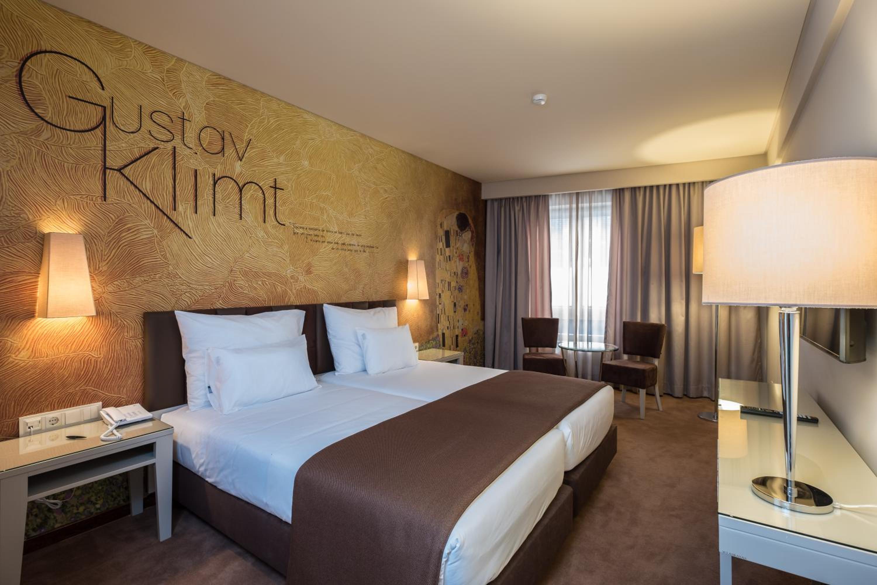 Twin Room with Extra Bed (2 Adults + 1 Child)