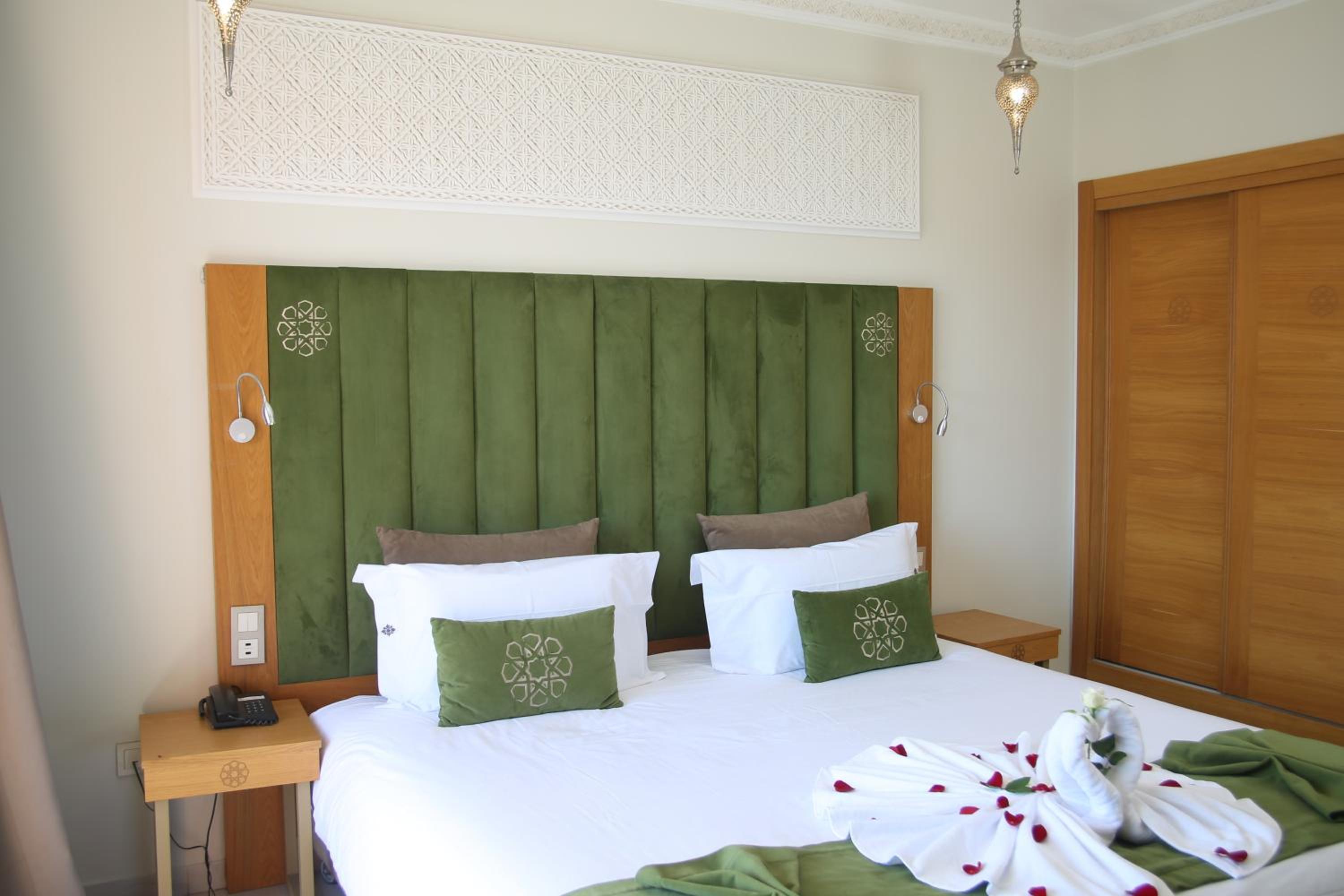 Deluxe Double or Twin Room with Pool View