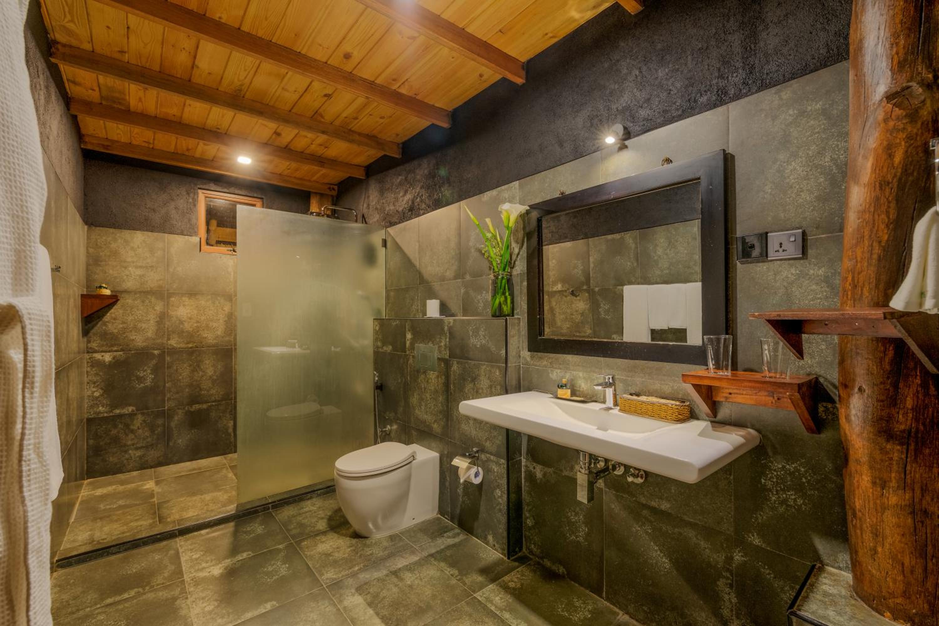 Suite With Mountain View